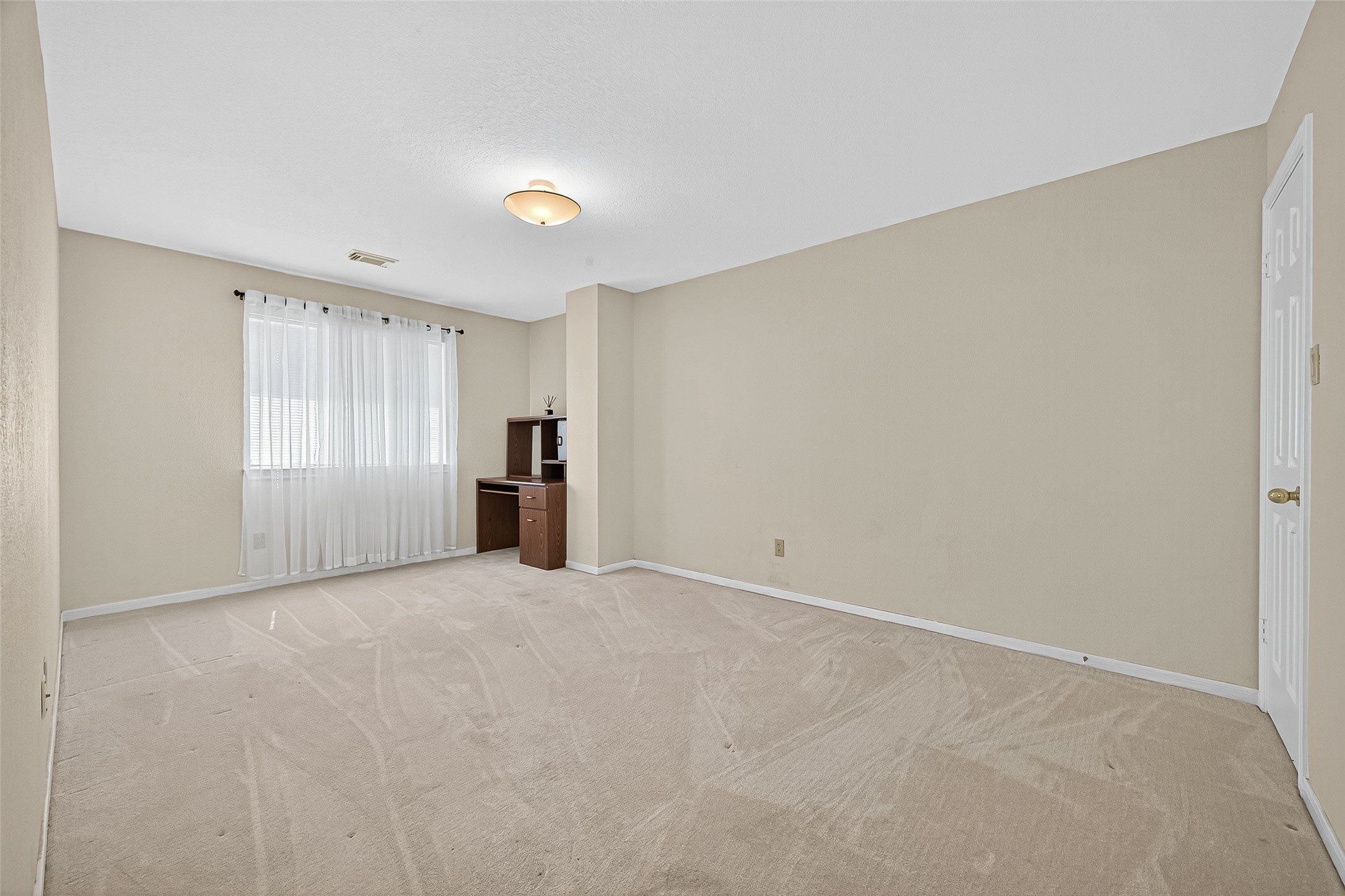 Sugar Land, Texas, 77478, United States, 5 Bedrooms Bedrooms, ,4 BathroomsBathrooms,Residential,For Sale,1971376