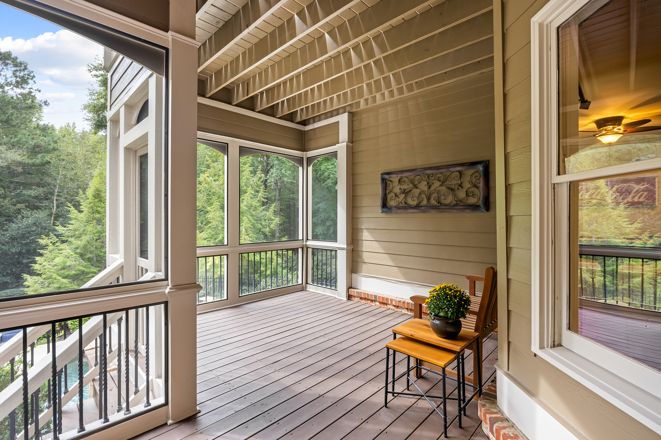  Set on a Spacious Cul-de-Sac Lot in Arbor Green - 物件實景