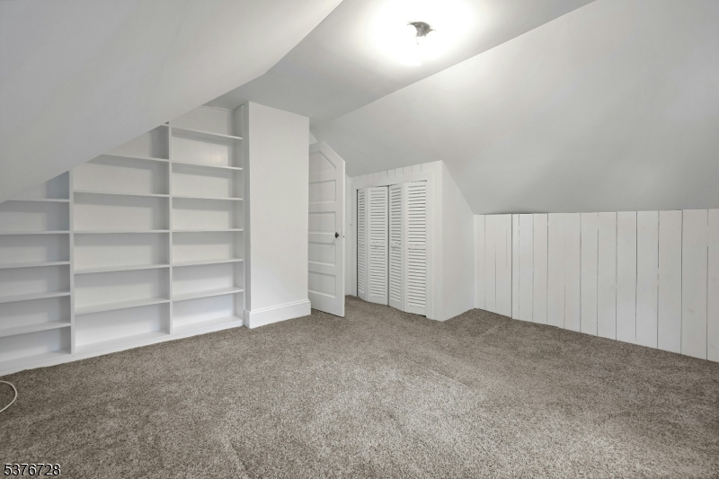 Peapack Gladstone Boro, New Jersey, 07977, United States, 4 Bedrooms Bedrooms, ,3 BathroomsBathrooms,Residential,For Sale,1990359