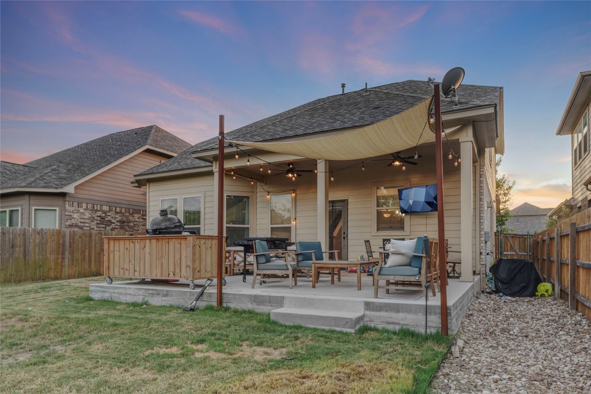 Manchaca, Texas, 78652, United States, 5 Bedrooms Bedrooms, ,3 BathroomsBathrooms,Residential,For Sale,1926178