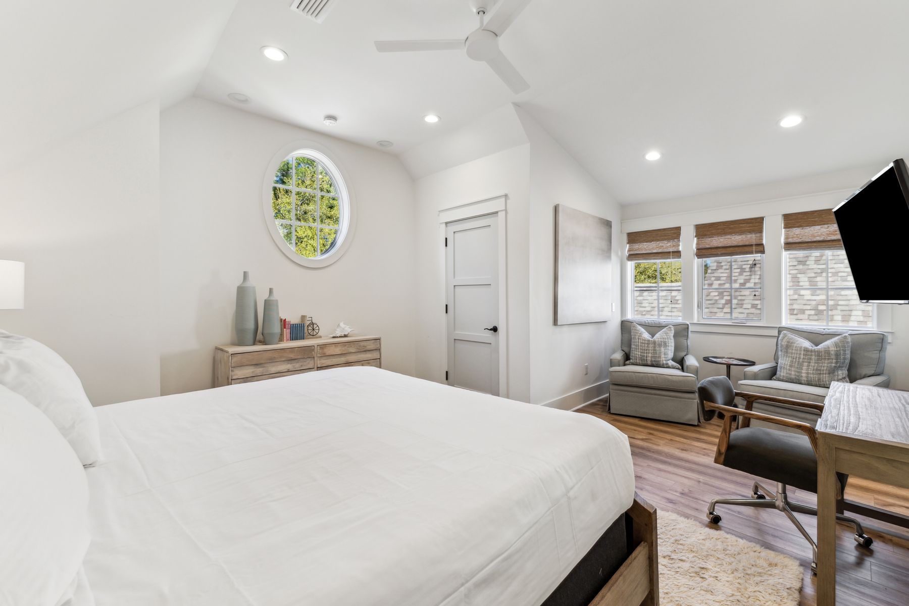 Turnkey Coastal Cottage With Bunks And Gaming Arcade - 物件實景