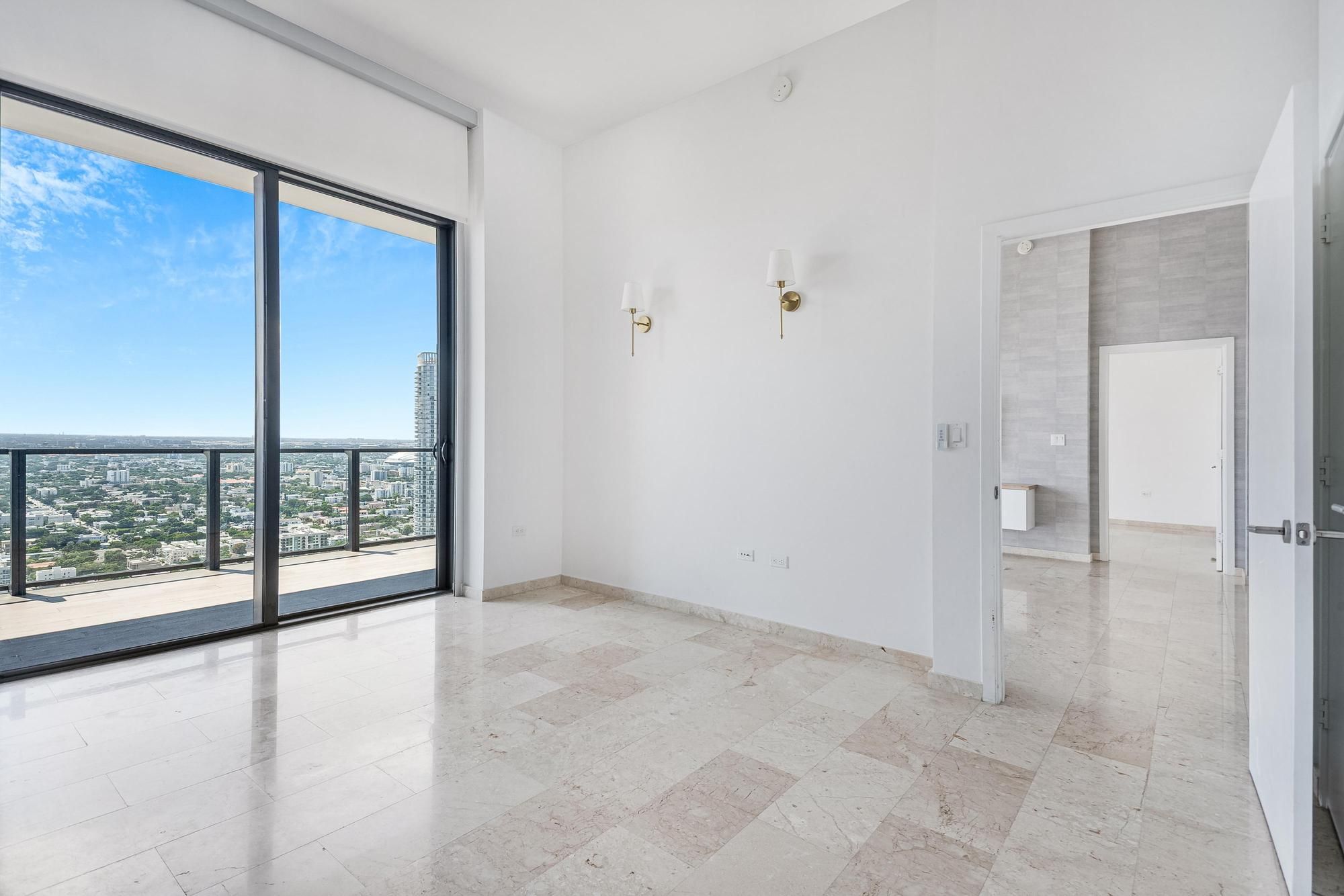  88 SW 7th St, Miami, FL, 33130 - 物件實景