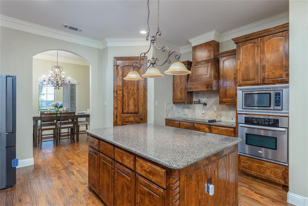Weatherford, Texas, 76085, United States, 3 Bedrooms Bedrooms, ,3 BathroomsBathrooms,Residential,For Sale,1892460