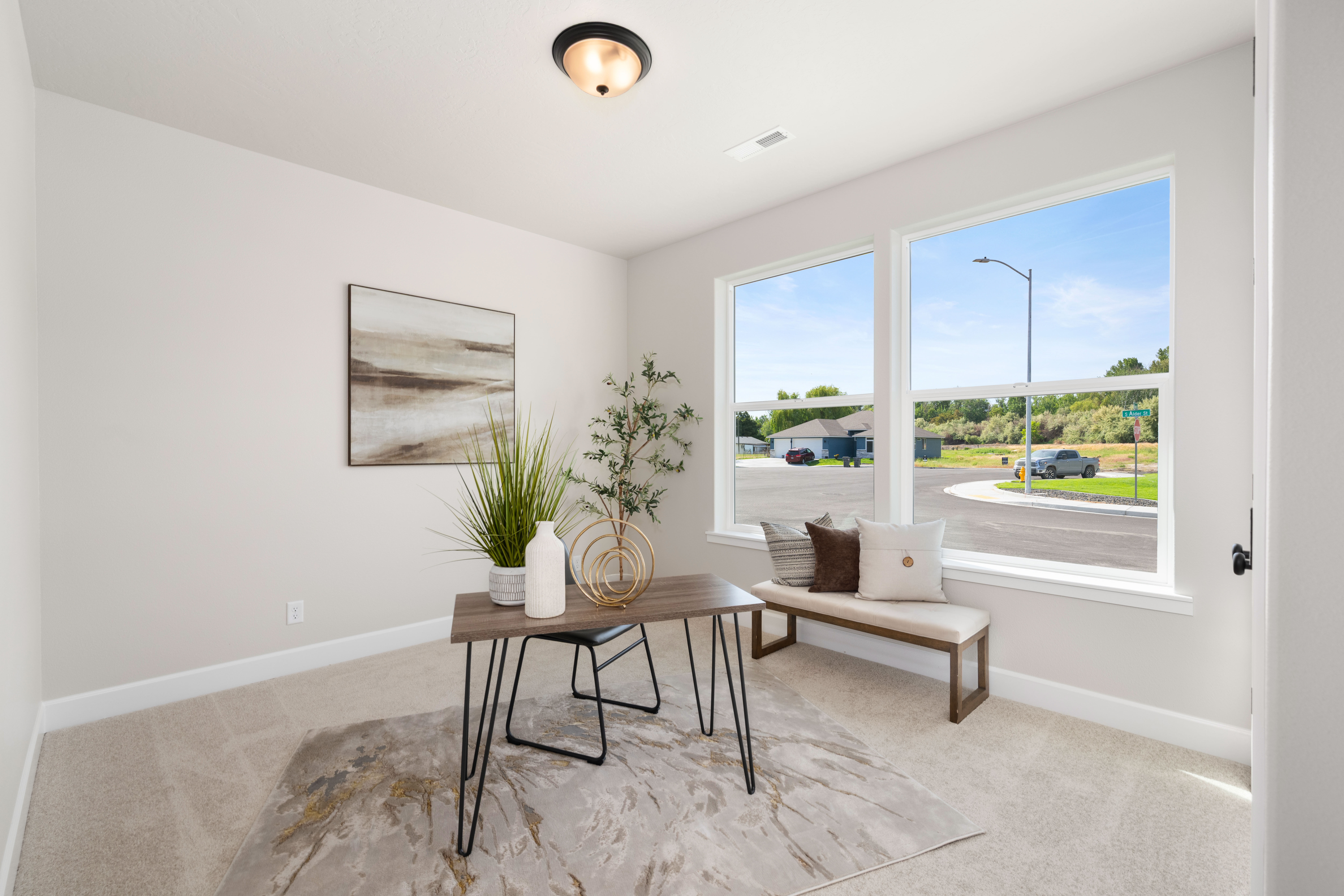  3 Car Garage, Great Floor Plan & Corner Lot - 物件實景