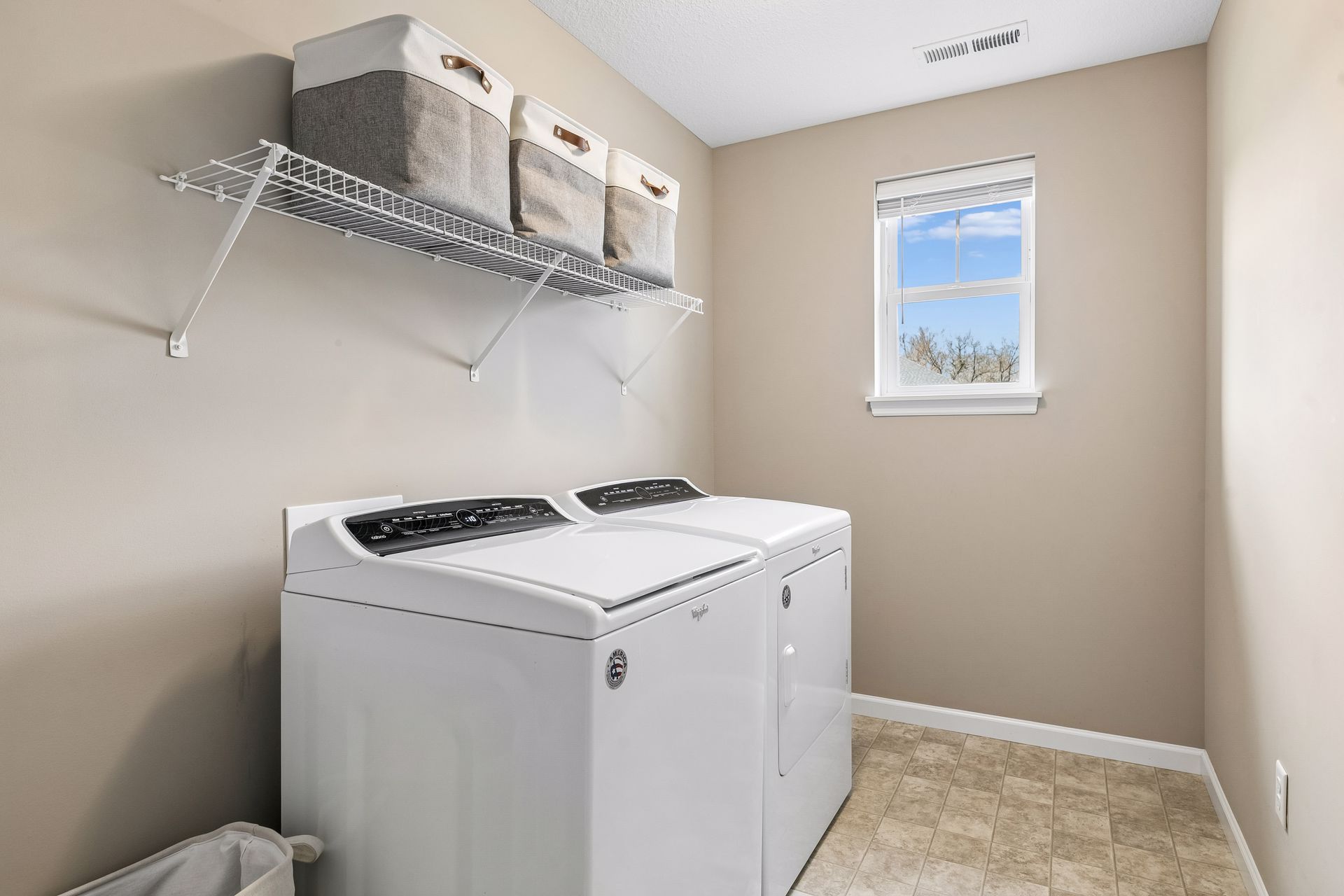  Beautiful Home in Southridge - 物件實景