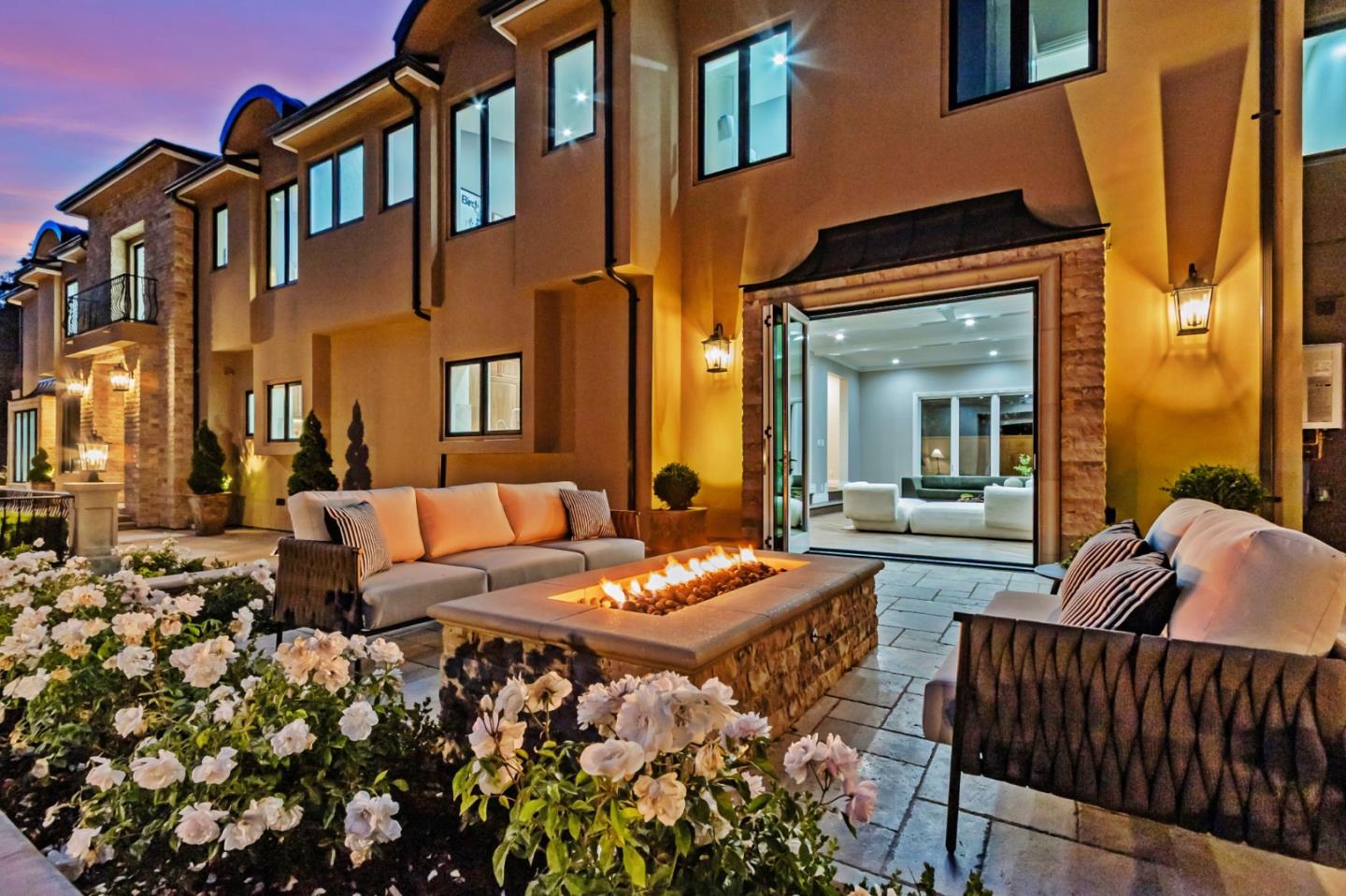 Los Gatos, California, 95032, United States, 8 Bedrooms Bedrooms, ,11 BathroomsBathrooms,Residential,For Sale,1855941