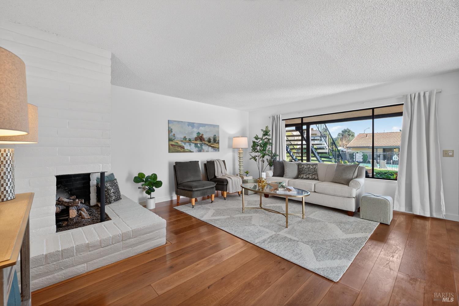 Sonoma, California, 95476, United States, 2 Bedrooms Bedrooms, ,2 BathroomsBathrooms,Residential,For Sale,2015978