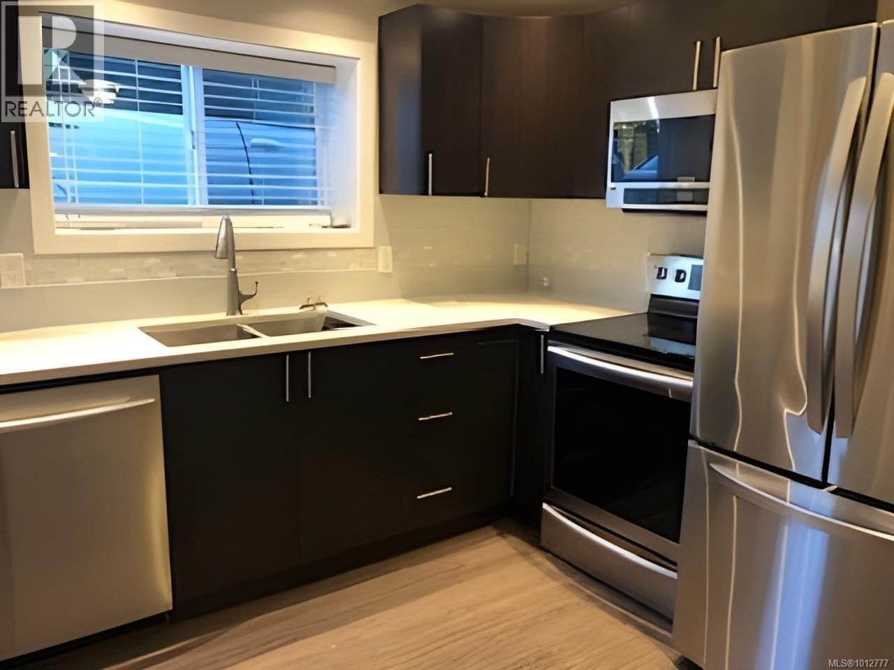 VIEW ROYAL, British Columbia, V9B 6N7, CA, 5 Bedrooms Bedrooms, ,3 BathroomsBathrooms,Residential,For Sale,1951757