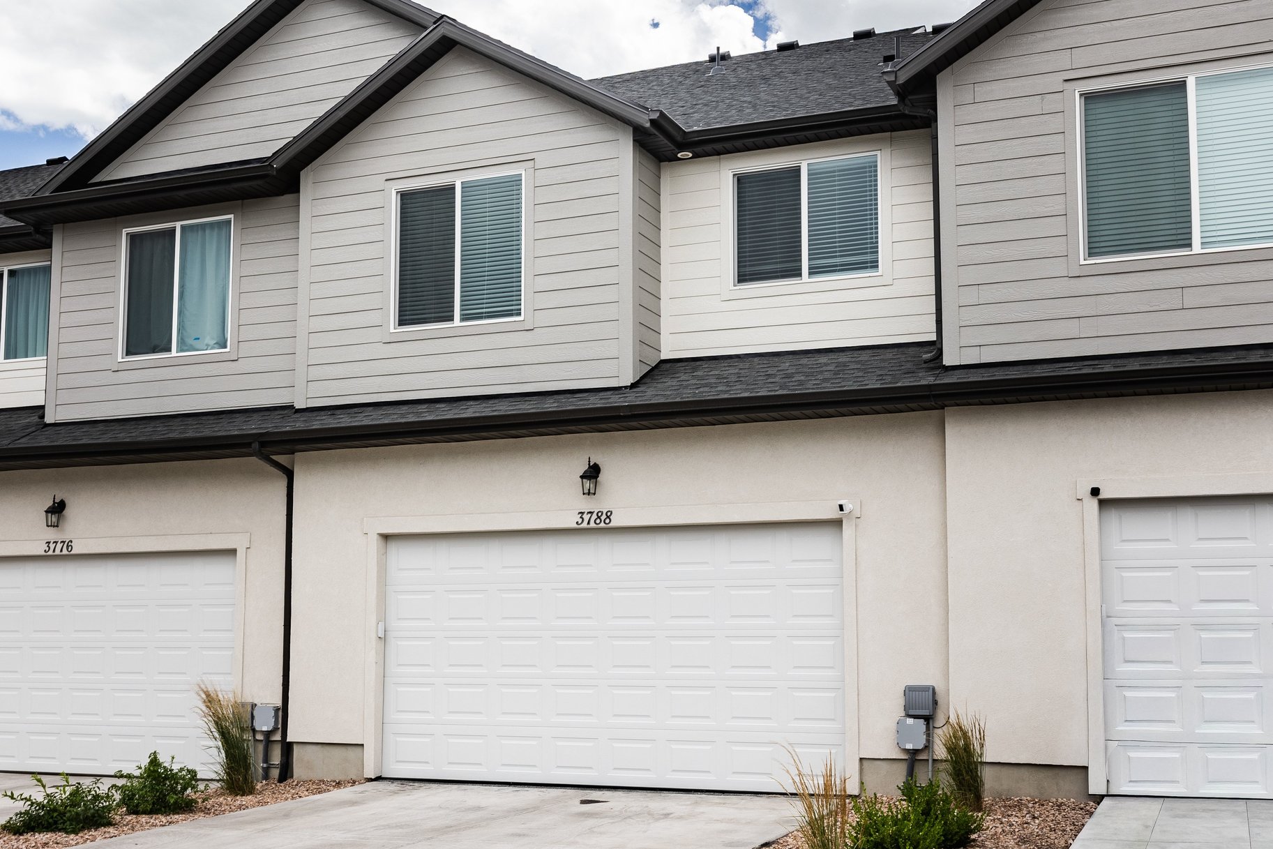  Beautifully Upgraded Townhome - 物件實景