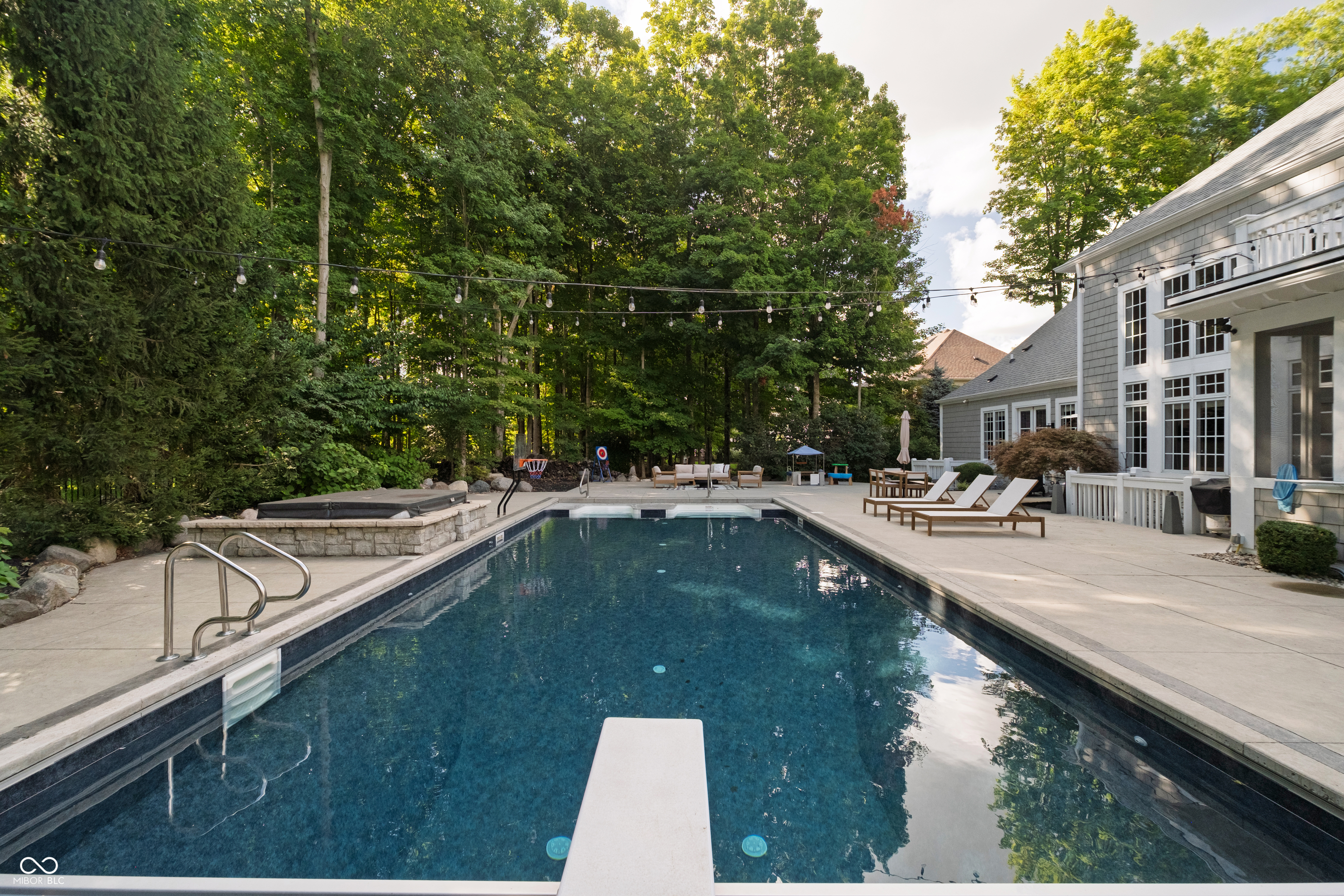 Fishers, Indiana, 46040, United States, 5 Bedrooms Bedrooms, ,5 BathroomsBathrooms,Residential,For Sale,1980240