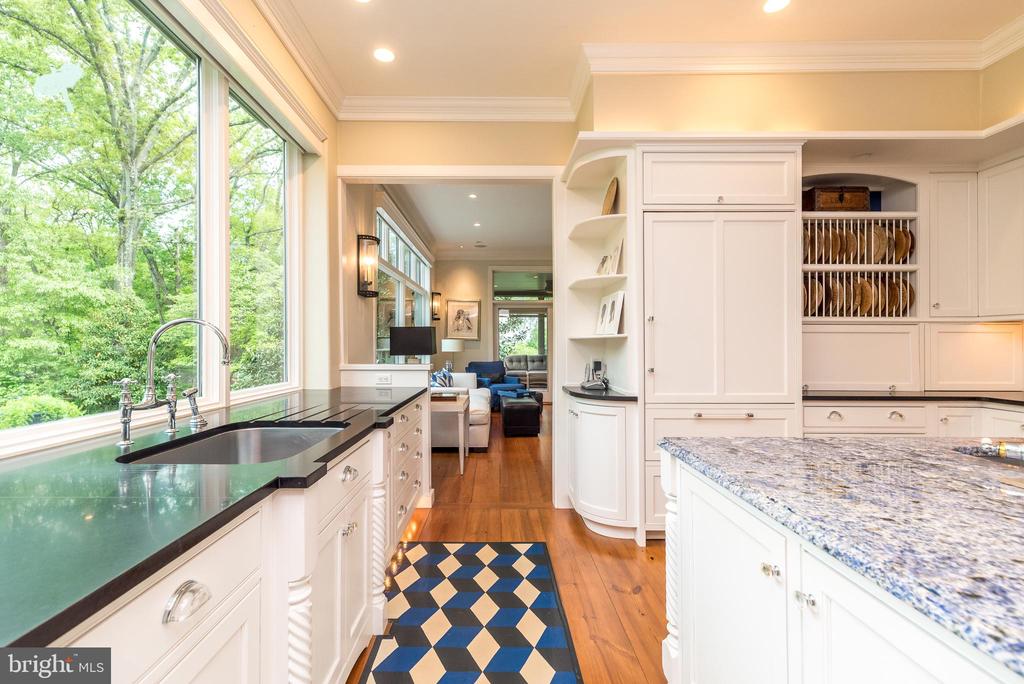 Point Pleasant, Pennsylvania, 18950, United States, 4 Bedrooms Bedrooms, ,6 BathroomsBathrooms,Residential,For Sale,1794565