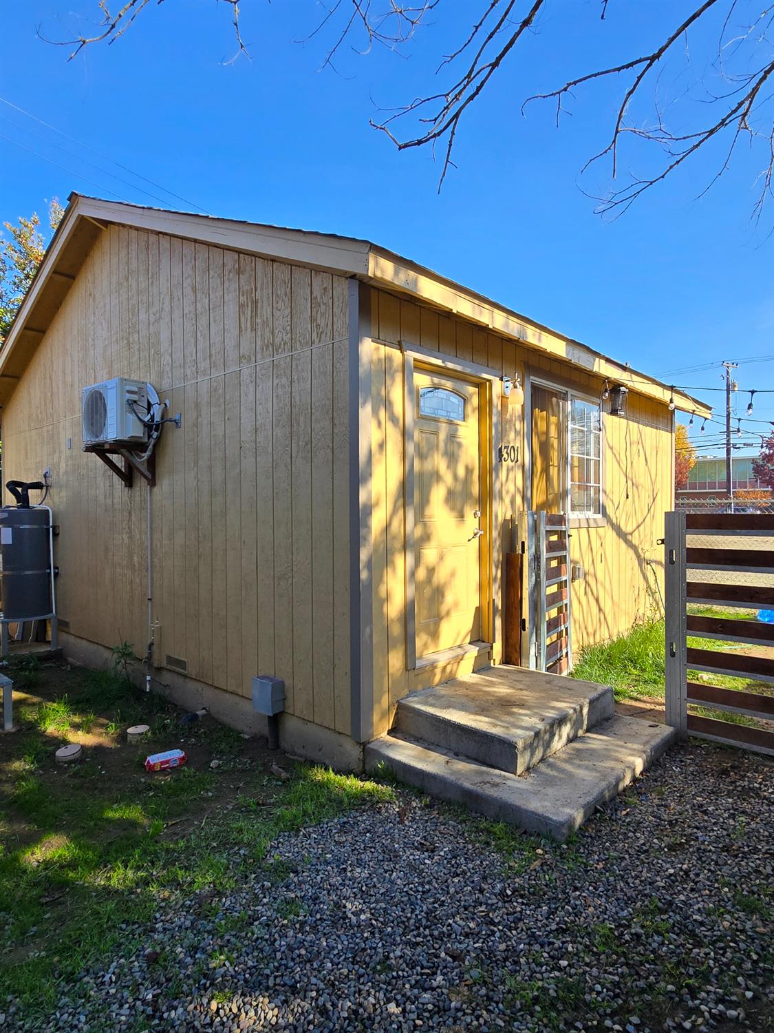 Sacramento, California, 95820, United States, 3 Bedrooms Bedrooms, ,2 BathroomsBathrooms,Residential,For Sale,1993512