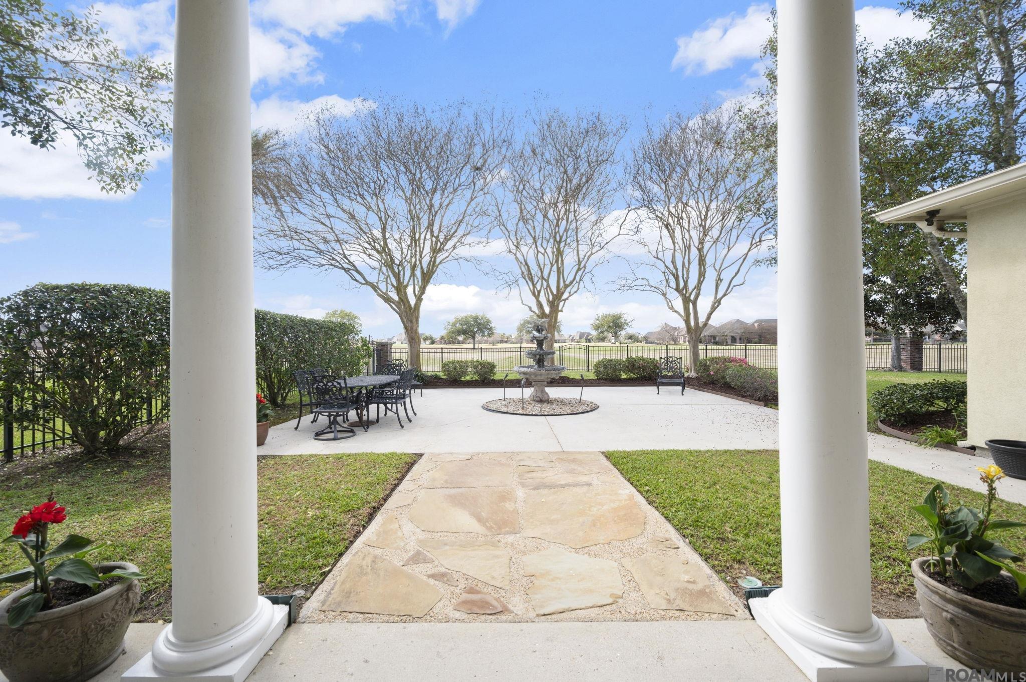 Gonzales, Louisiana, 70737, United States, 4 Bedrooms Bedrooms, ,3 BathroomsBathrooms,Residential,For Sale,2023564