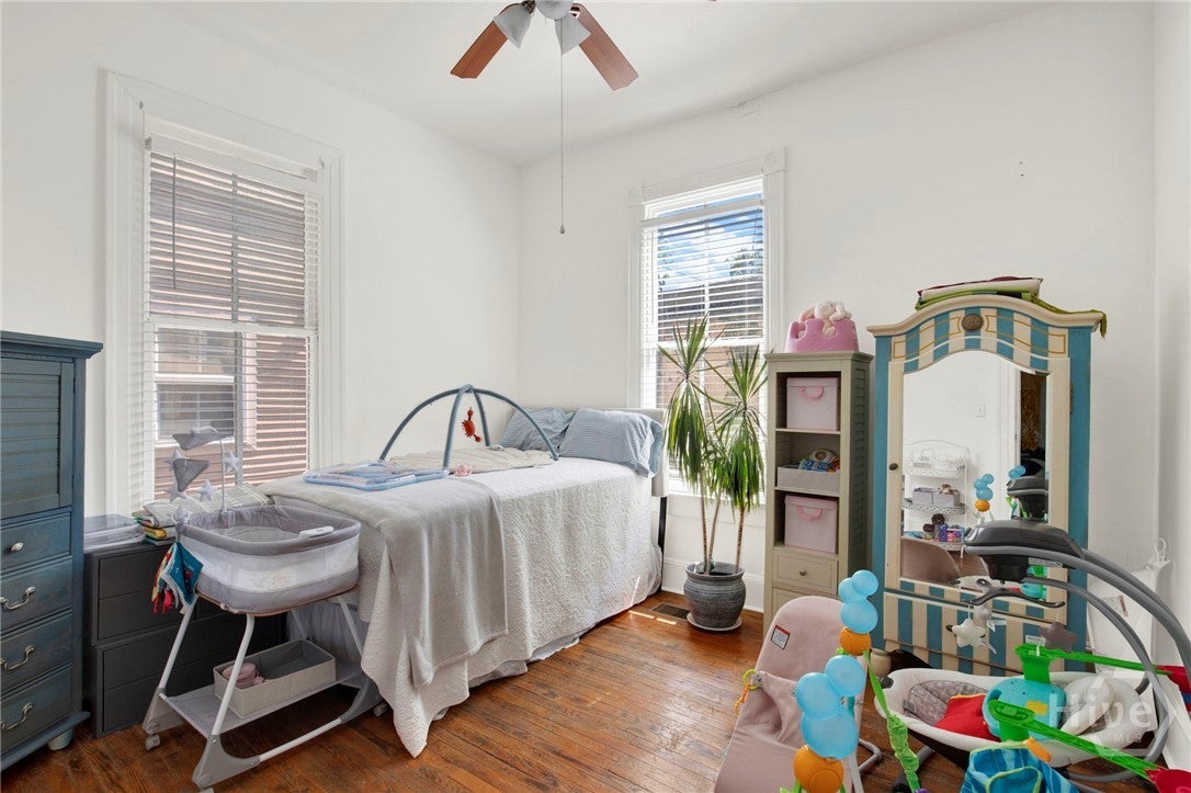 Savannah, Georgia, 31401, United States, 2 Bedrooms Bedrooms, ,3 BathroomsBathrooms,Residential,For Sale,2031134