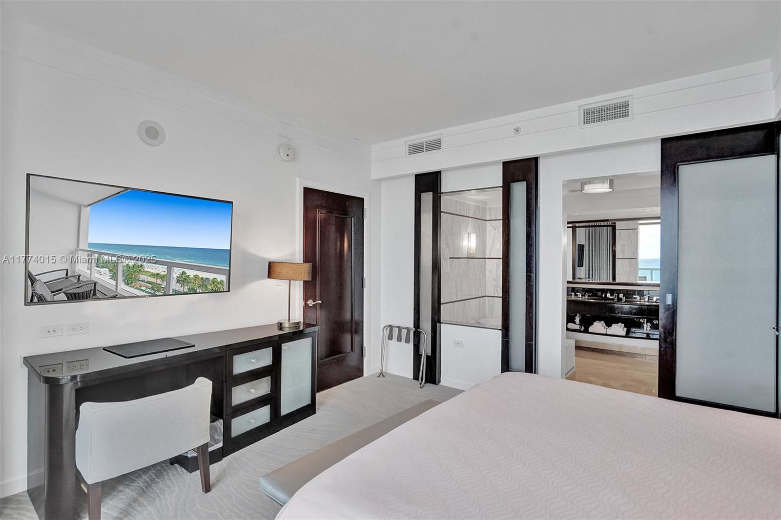 Miami Beach, Florida, 33140, United States, 2 Bedrooms Bedrooms, ,3 BathroomsBathrooms,Residential,For Sale,1759020