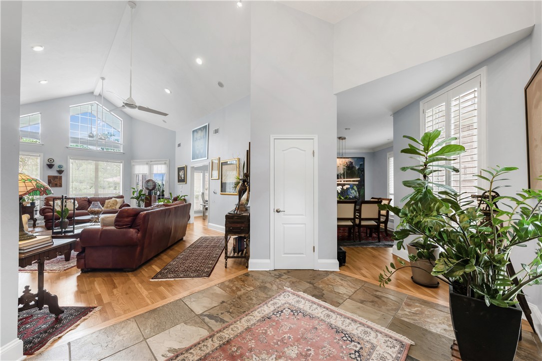 College Station, Texas, 77845, United States, 4 Bedrooms Bedrooms, ,4 BathroomsBathrooms,Residential,For Sale,1935327
