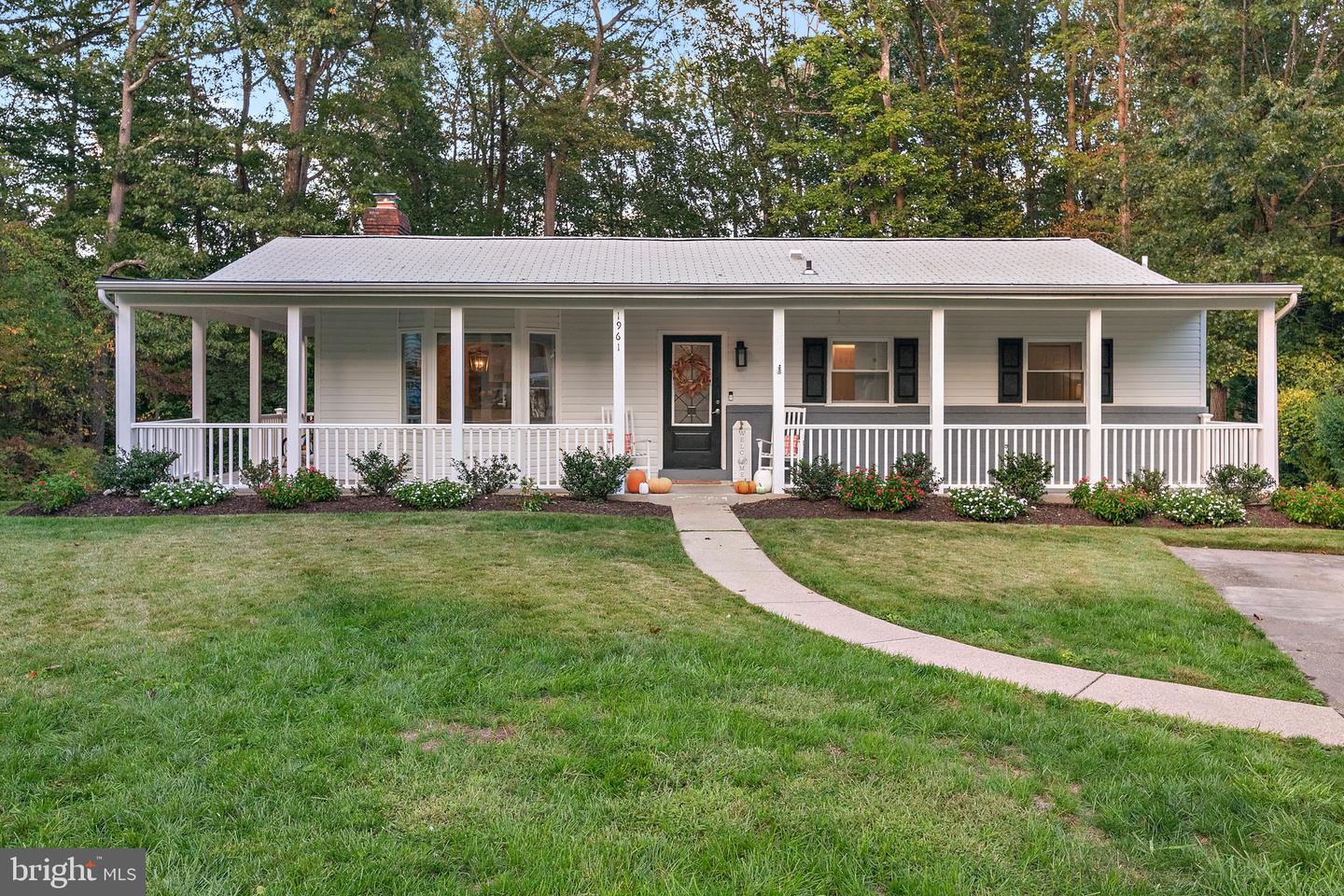 ANNAPOLIS, Maryland, 21401, United States, 4 Bedrooms Bedrooms, ,3 BathroomsBathrooms,Residential,For Sale,1988368