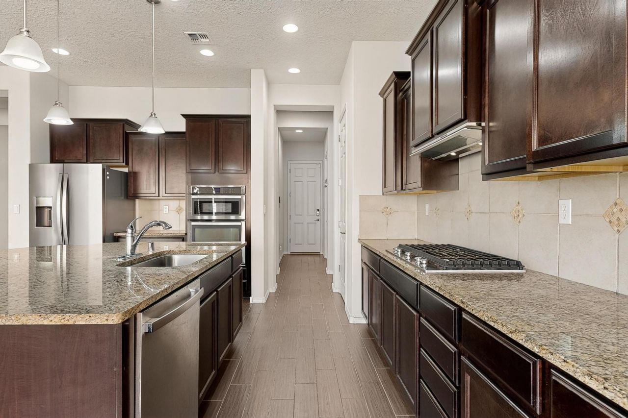 Rio Rancho, New Mexico, 87124, United States, 3 Bedrooms Bedrooms, ,2 BathroomsBathrooms,Residential,For Sale,1992883