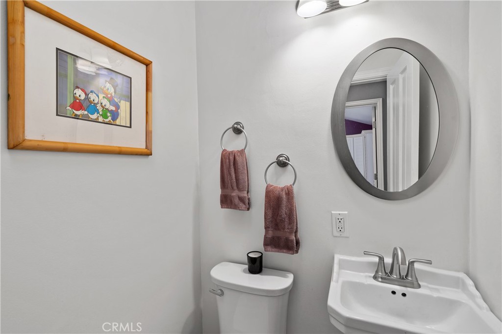 Studio City, California, 91602, United States, 5 Bedrooms Bedrooms, ,4 BathroomsBathrooms,Residential,For Sale,1947106