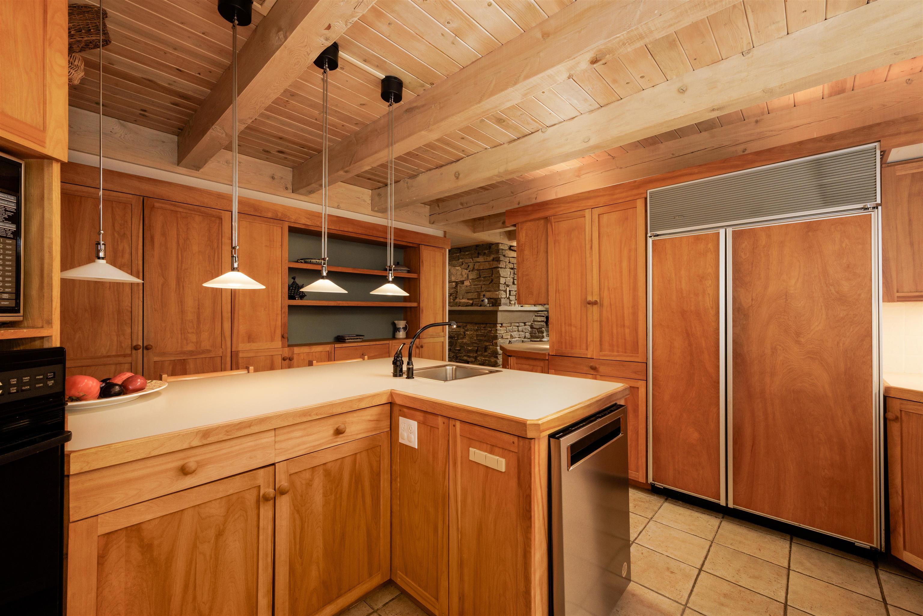 Grantham, New Hampshire, 03753, United States, 4 Bedrooms Bedrooms, ,3 BathroomsBathrooms,Residential,For Sale,1947090