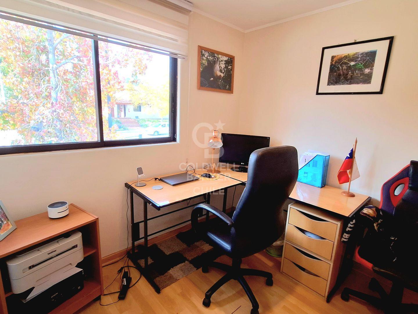 Peñalolén, Chile, 5 Bedrooms Bedrooms, ,3 BathroomsBathrooms,Residential,For Sale,1837912