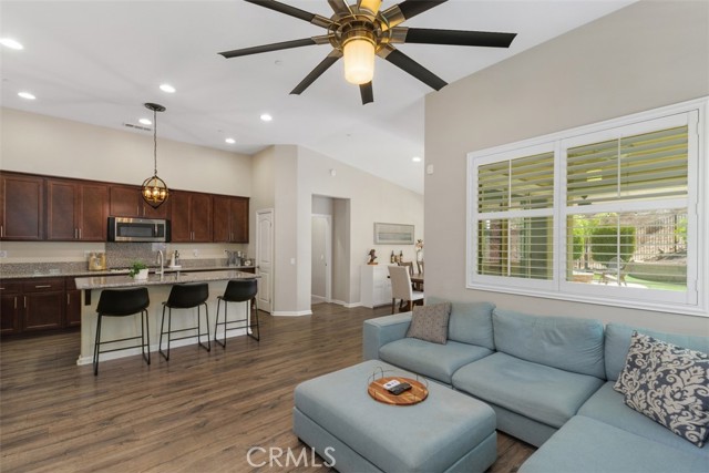 Lake Elsinore, California, 92532, United States, 4 Bedrooms Bedrooms, ,3 BathroomsBathrooms,Residential,For Sale,1981283