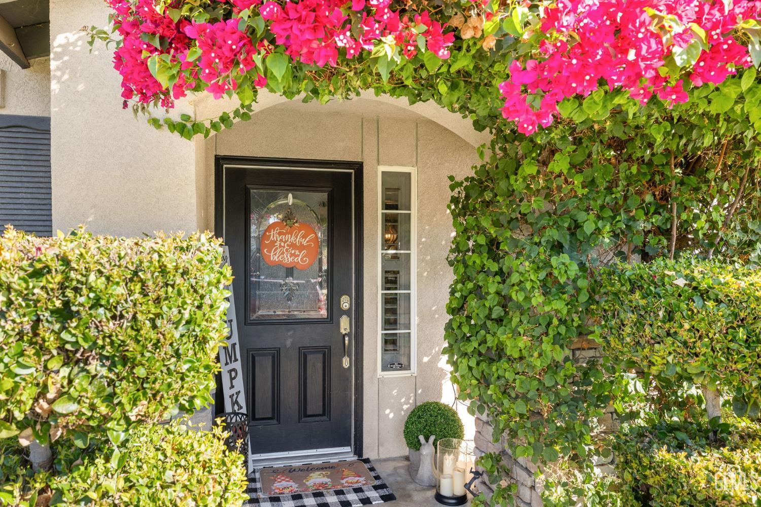 Bakersfield, California, 93312, United States, 4 Bedrooms Bedrooms, ,2 BathroomsBathrooms,Residential,For Sale,1970807