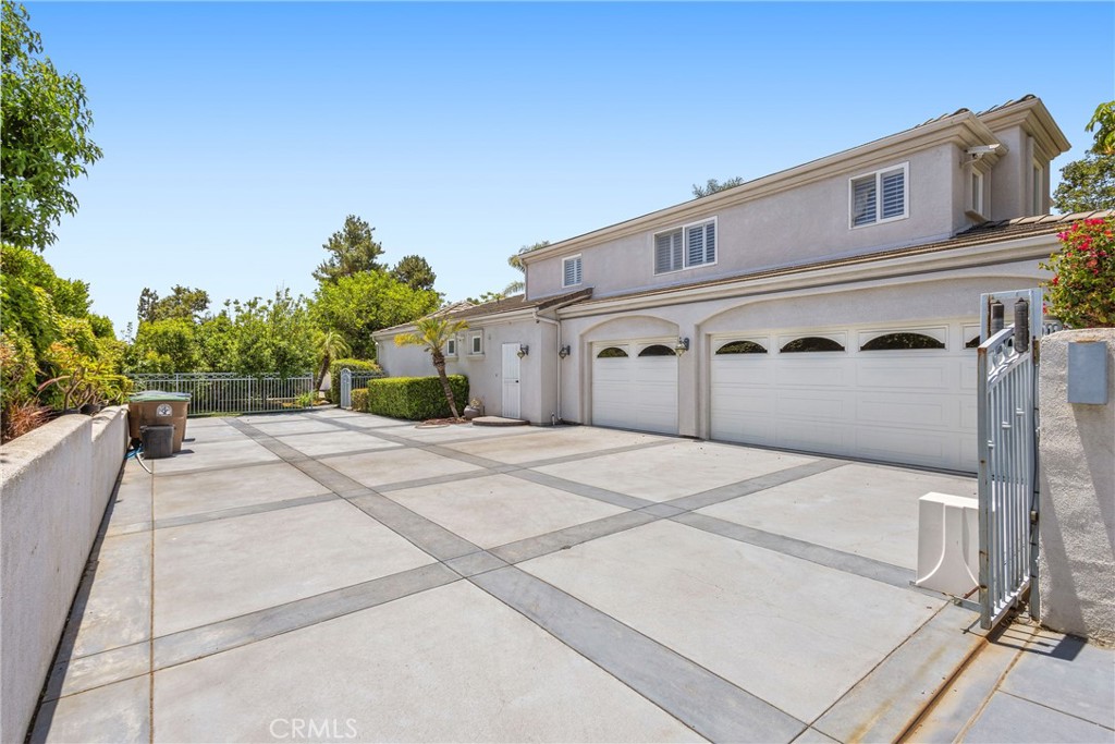 Claremont, California, 91711, United States, 4 Bedrooms Bedrooms, ,6 BathroomsBathrooms,Residential,For Sale,1893668