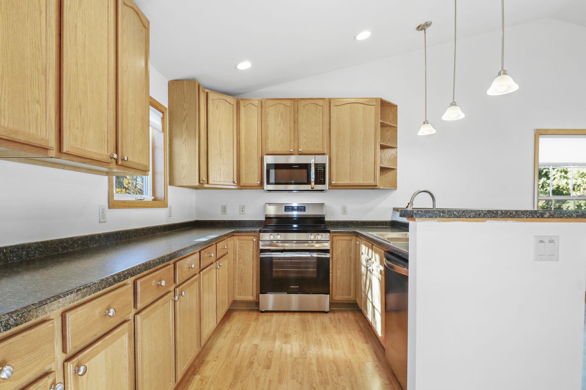 Cottage Grove, Wisconsin, 53527, United States, 6 Bedrooms Bedrooms, ,8 BathroomsBathrooms,Residential,For Sale,1982800