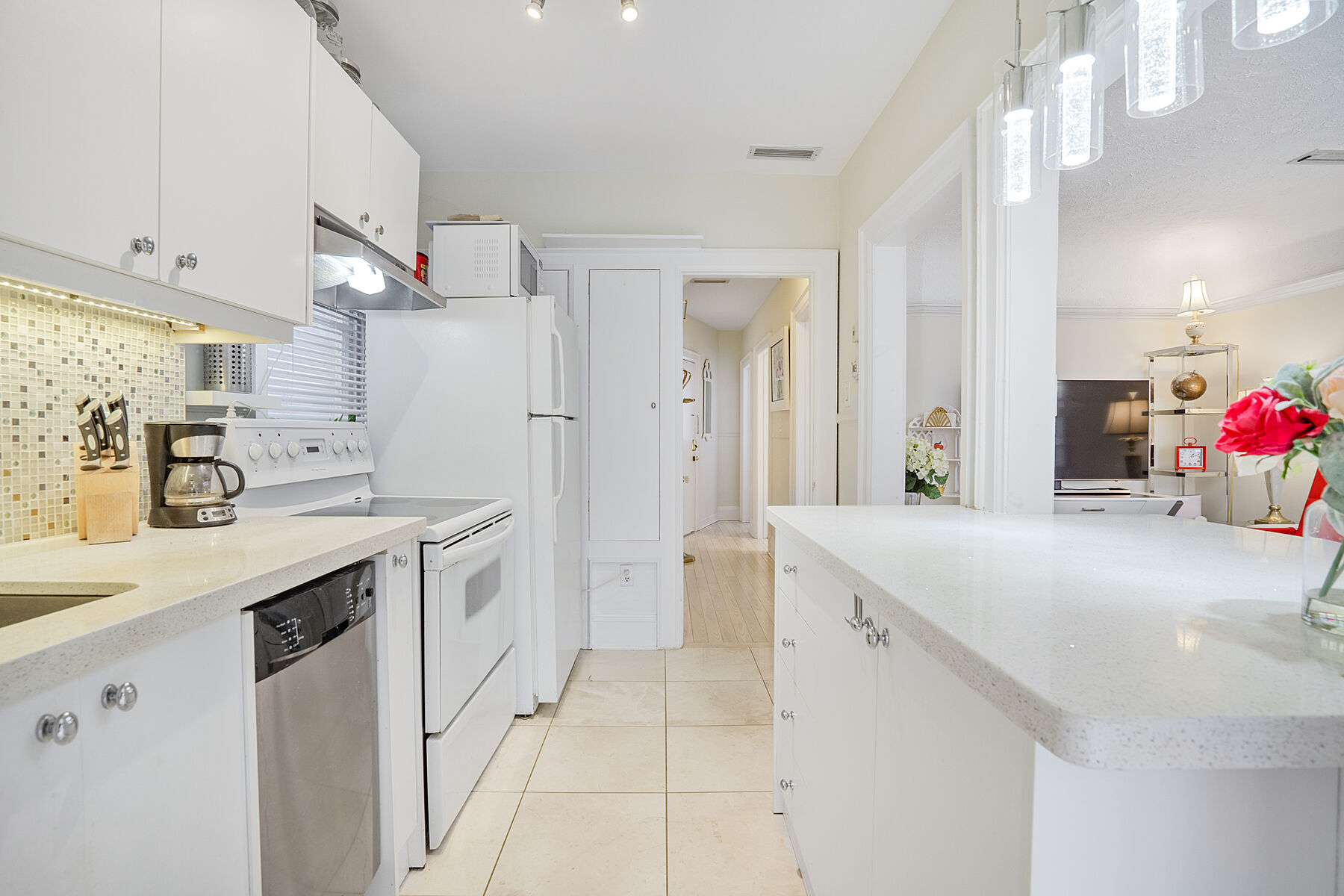 Rare Duplex in Davisville - 物件實景