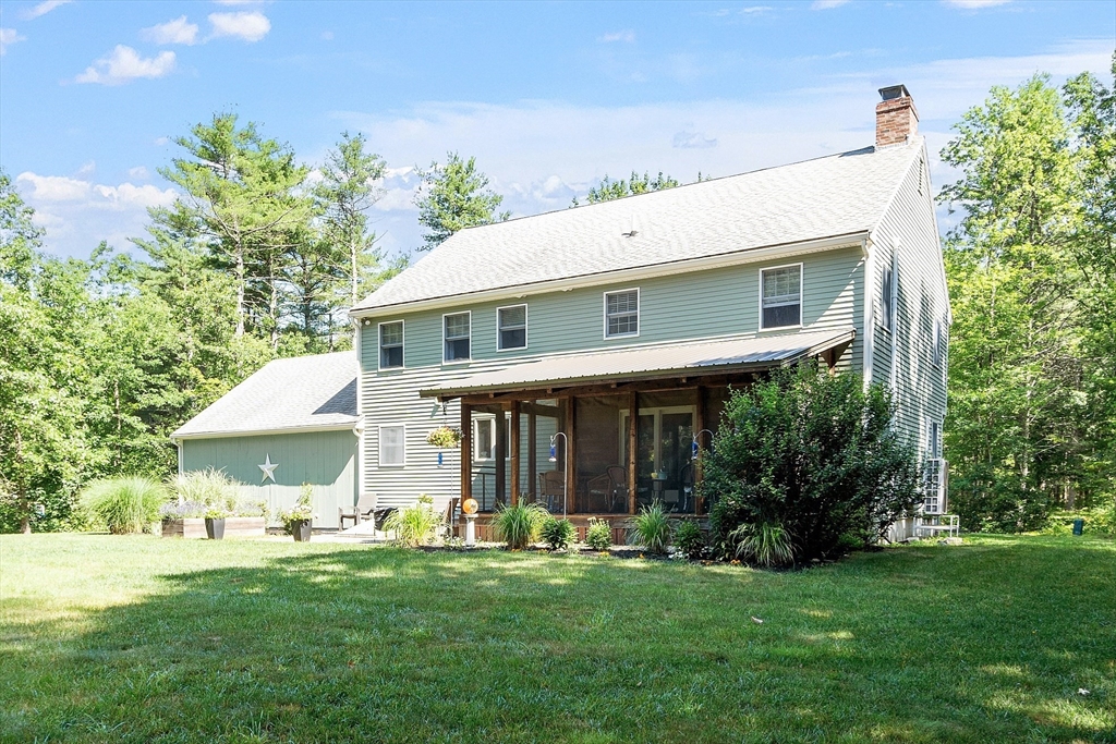 Lunenburg, Massachusetts, 01462, United States, 4 Bedrooms Bedrooms, ,3 BathroomsBathrooms,Residential,For Sale,1885321