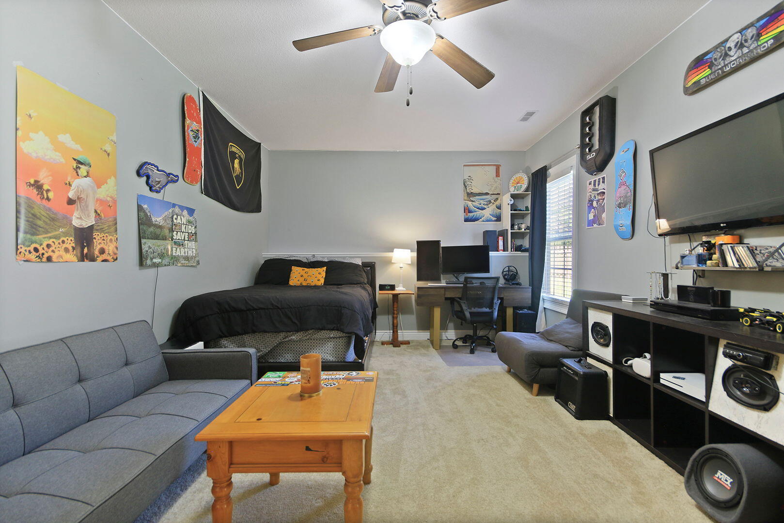 COLUMBIA, Missouri, 65203, United States, 5 Bedrooms Bedrooms, ,4 BathroomsBathrooms,Residential,For Sale,1983136