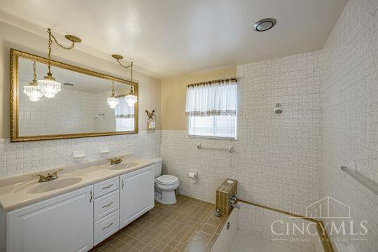 Milford, Ohio, 45150, United States, 4 Bedrooms Bedrooms, ,3 BathroomsBathrooms,Residential,For Sale,1989333