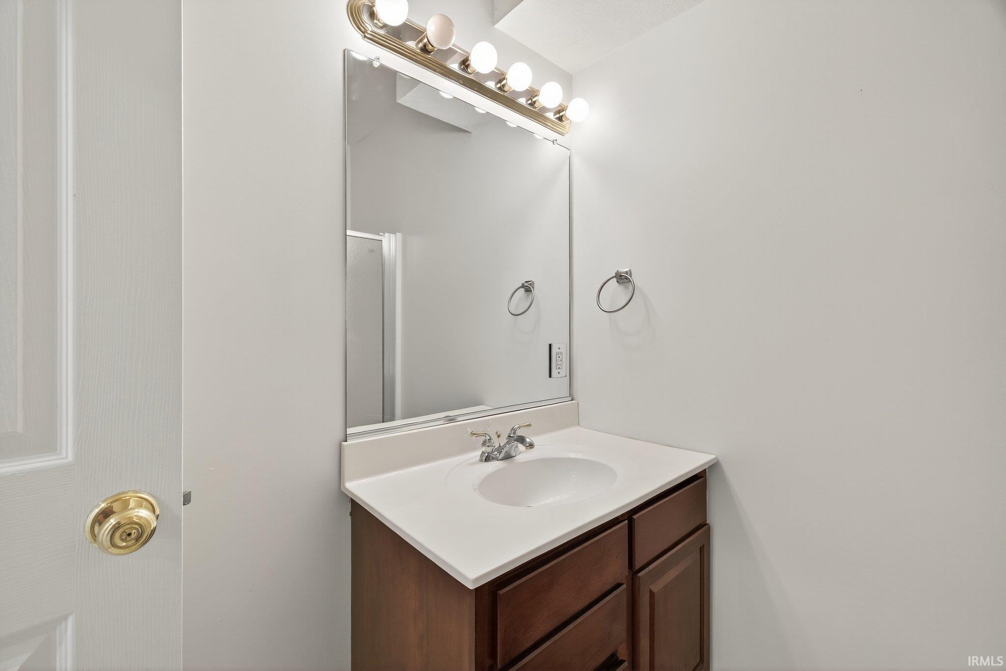 Bloomington, Indiana, 47401, United States, 5 Bedrooms Bedrooms, ,4 BathroomsBathrooms,Residential,For Sale,1921728