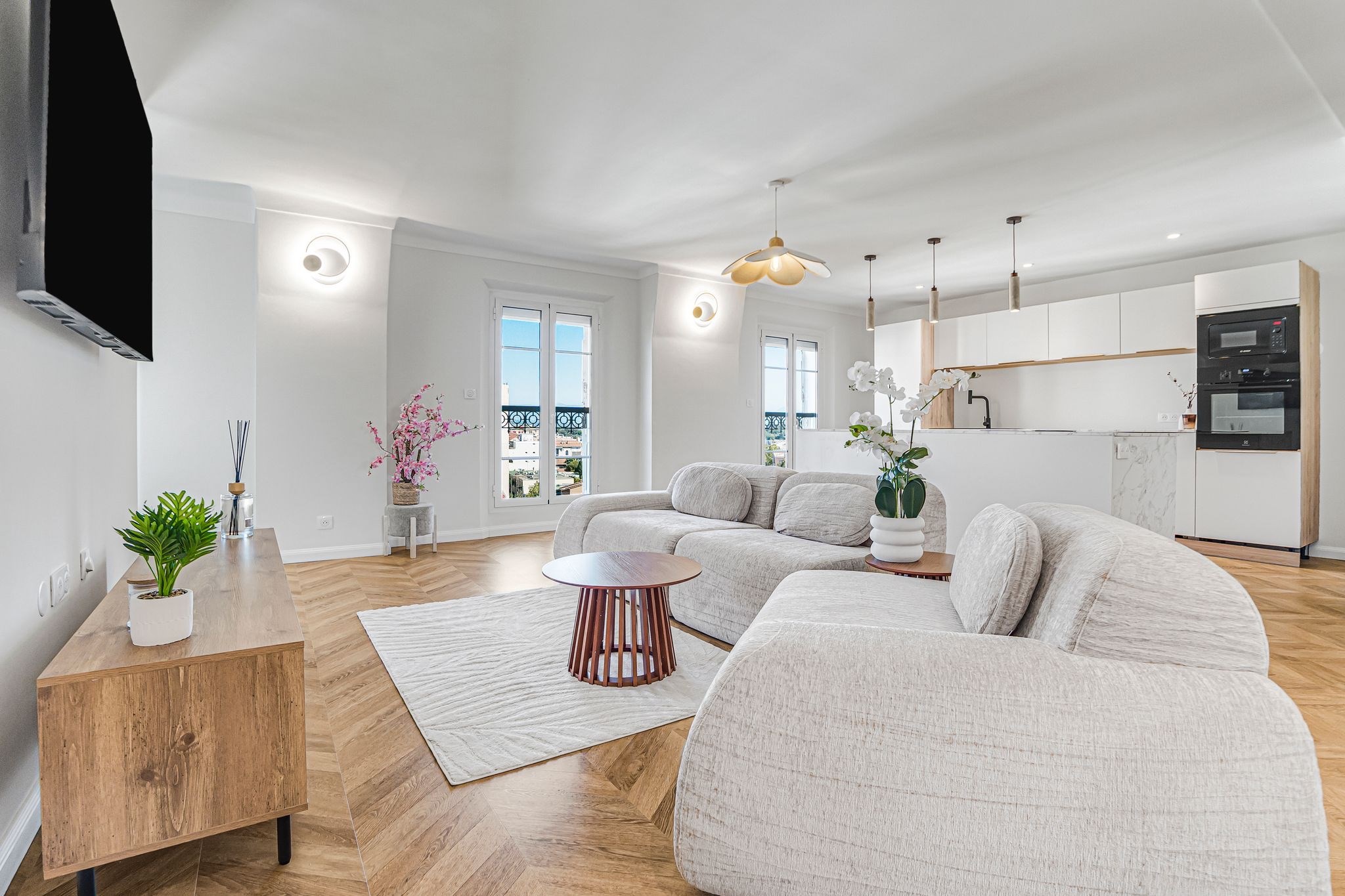  Antibes Old Town, renovated 83 sqm two bedroom top floor apartment - 物件實景