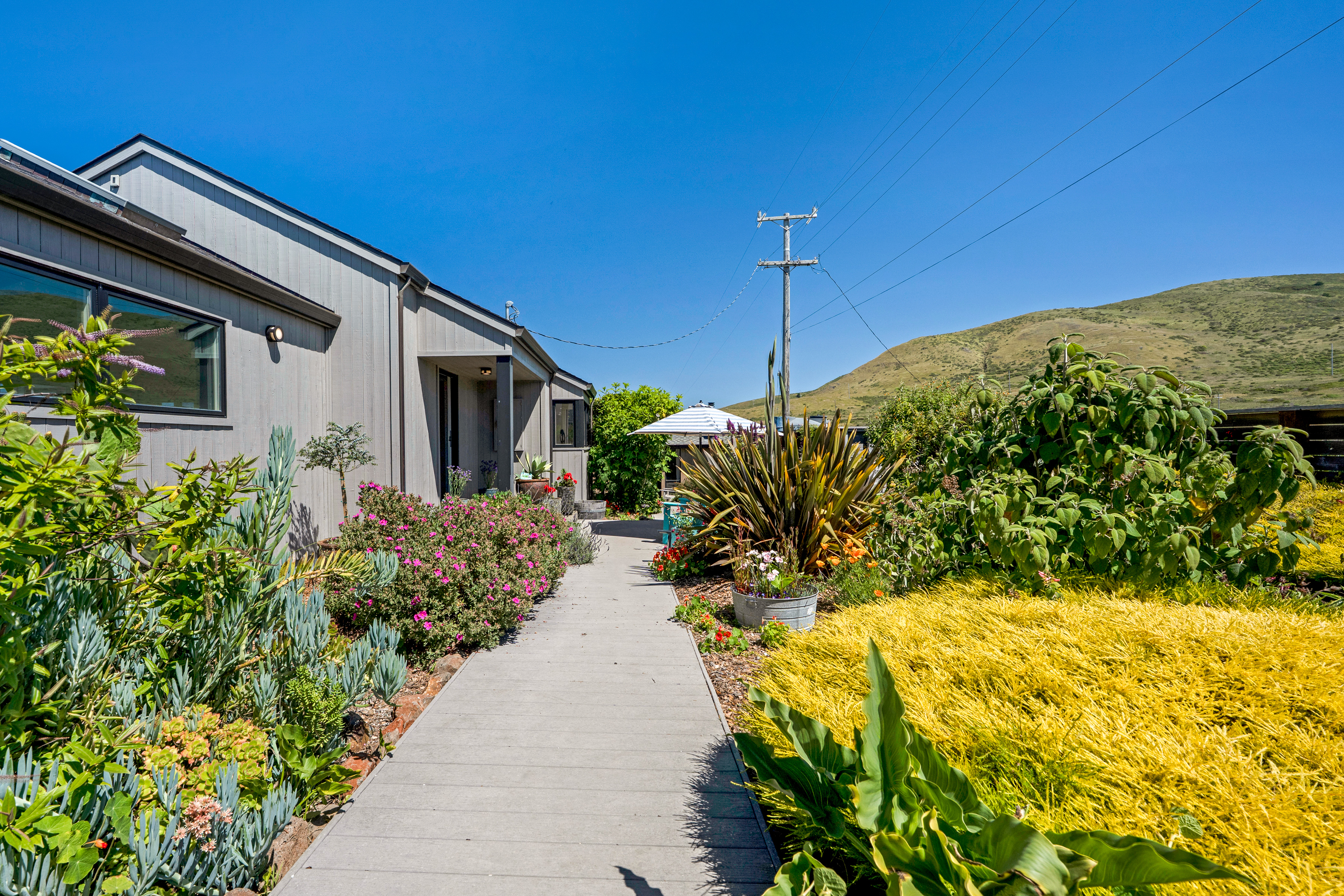  7187 Cliff Avenue, Bodega Bay, CA 94923 - 物件實景