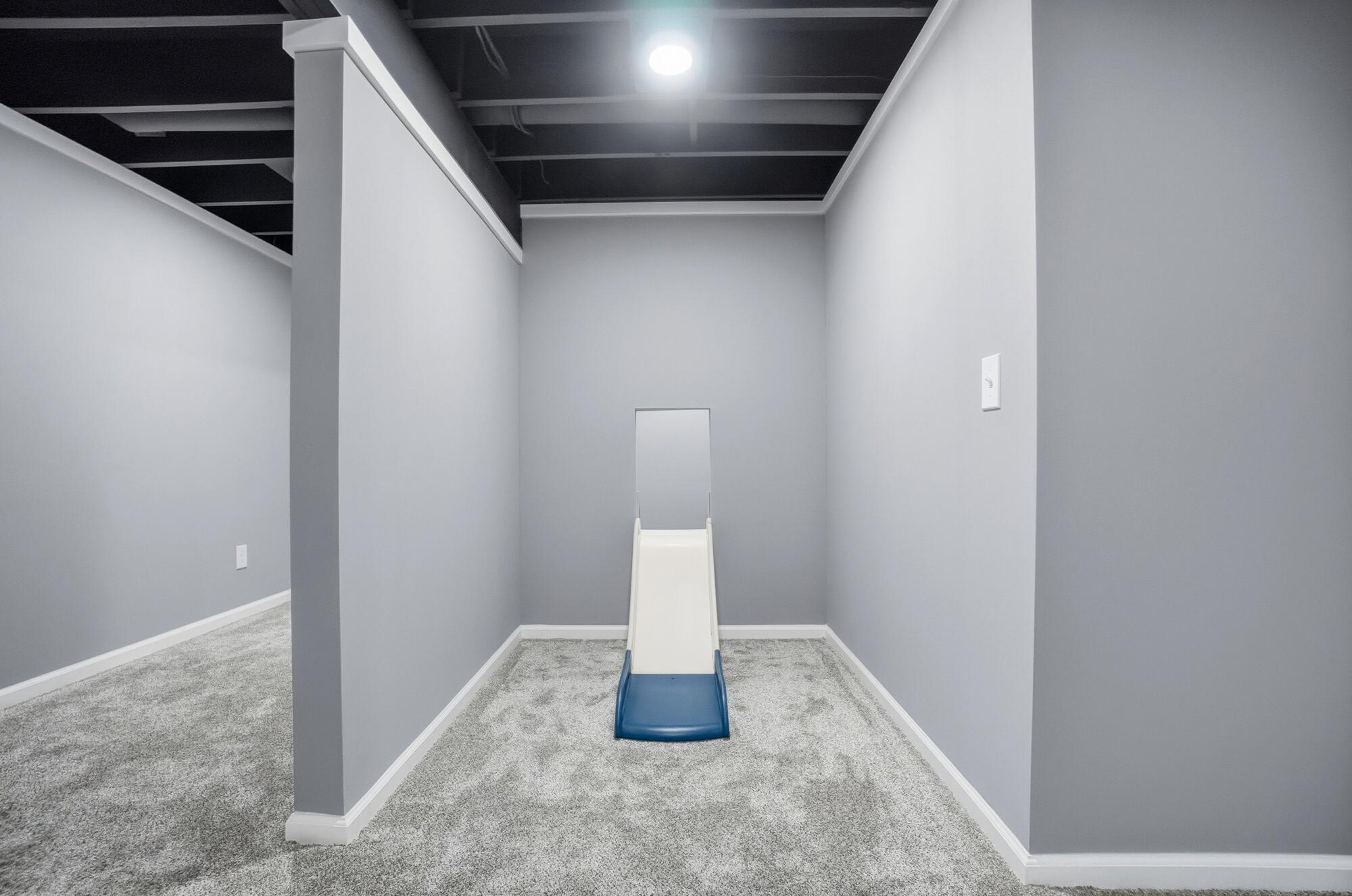 Springfield, Ohio, 45504, United States, 5 Bedrooms Bedrooms, ,3 BathroomsBathrooms,Residential,For Sale,1998267