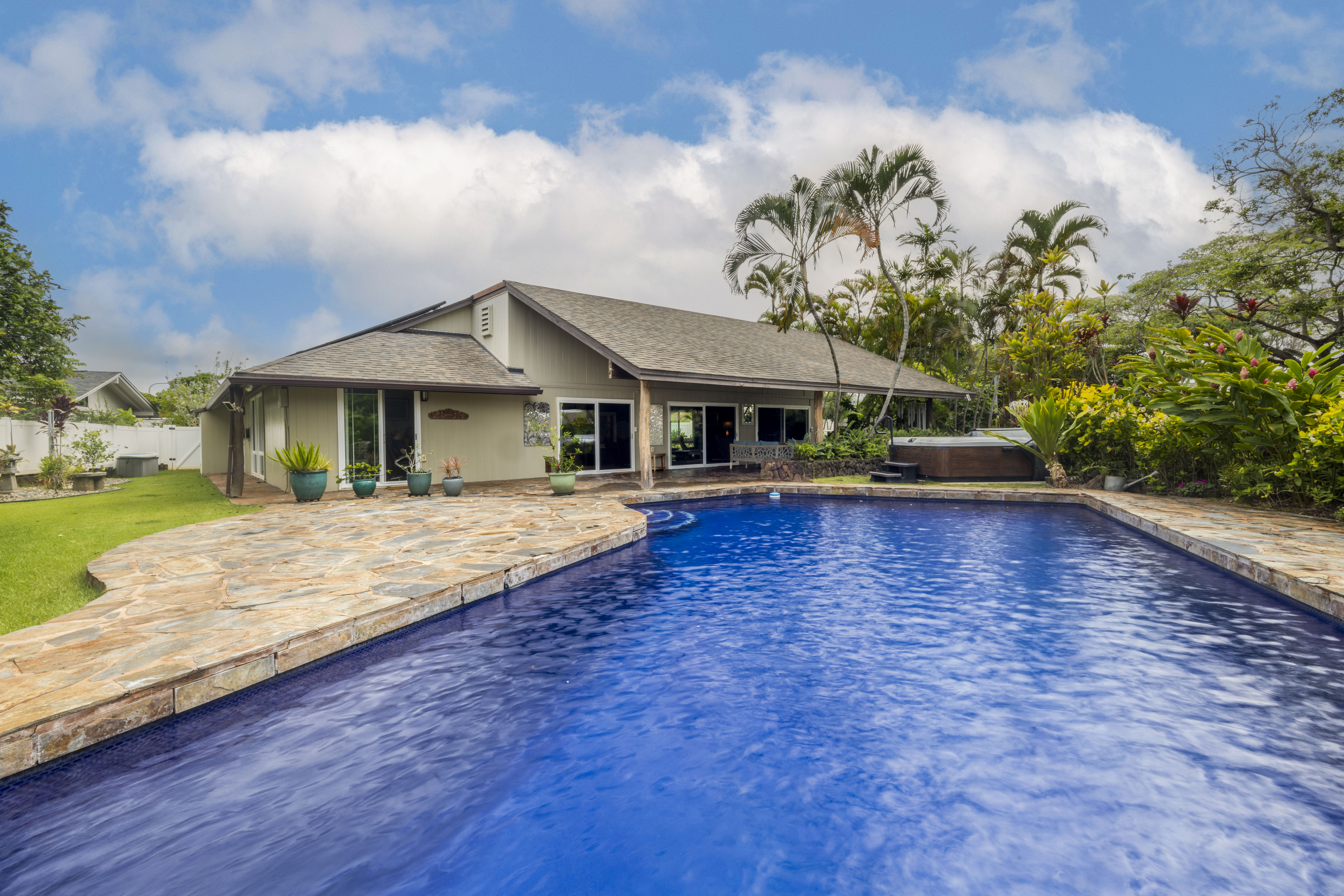 Mililani, Hawaii, 96789, United States, 4 Bedrooms Bedrooms, ,2 BathroomsBathrooms,Residential,For Sale,1978184