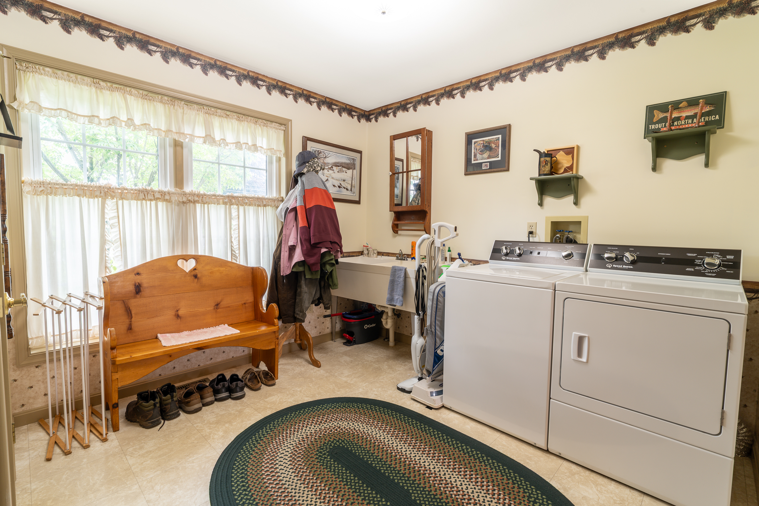 Muncy, Pennsylvania, 17756, United States, 4 Bedrooms Bedrooms, ,3 BathroomsBathrooms,Residential,For Sale,1979648