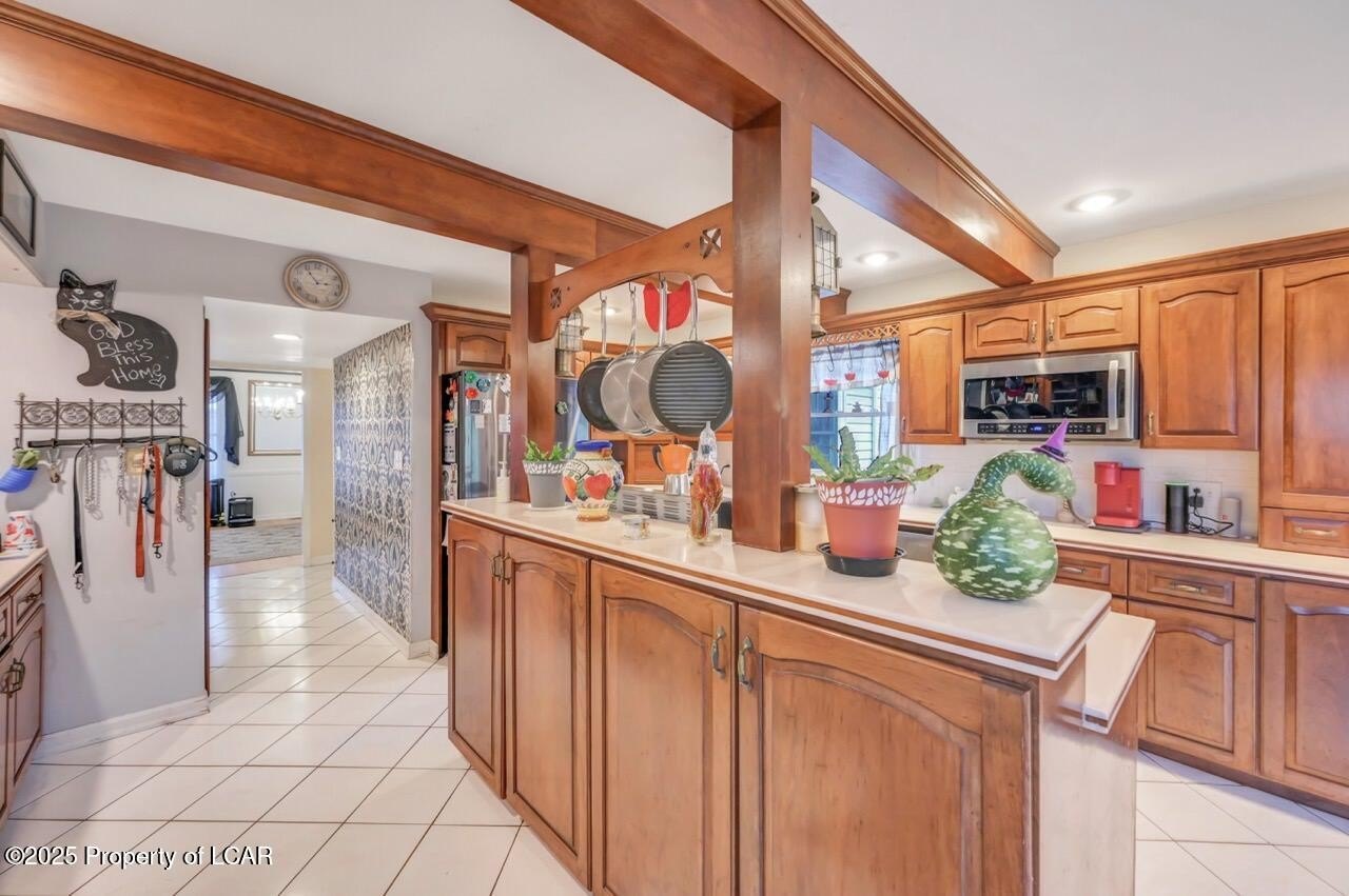 Sugarloaf, Pennsylvania, 18249, United States, 4 Bedrooms Bedrooms, ,3 BathroomsBathrooms,Residential,For Sale,1996756