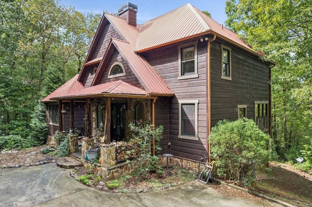 Ellijay, Georgia, 30540, United States, 3 Bedrooms Bedrooms, ,4 BathroomsBathrooms,Residential,For Sale,1952402