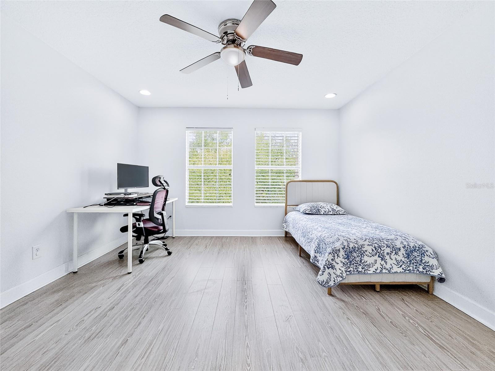 OVIEDO, Florida, 32766, United States, 5 Bedrooms Bedrooms, ,3 BathroomsBathrooms,Residential,For Sale,1974970