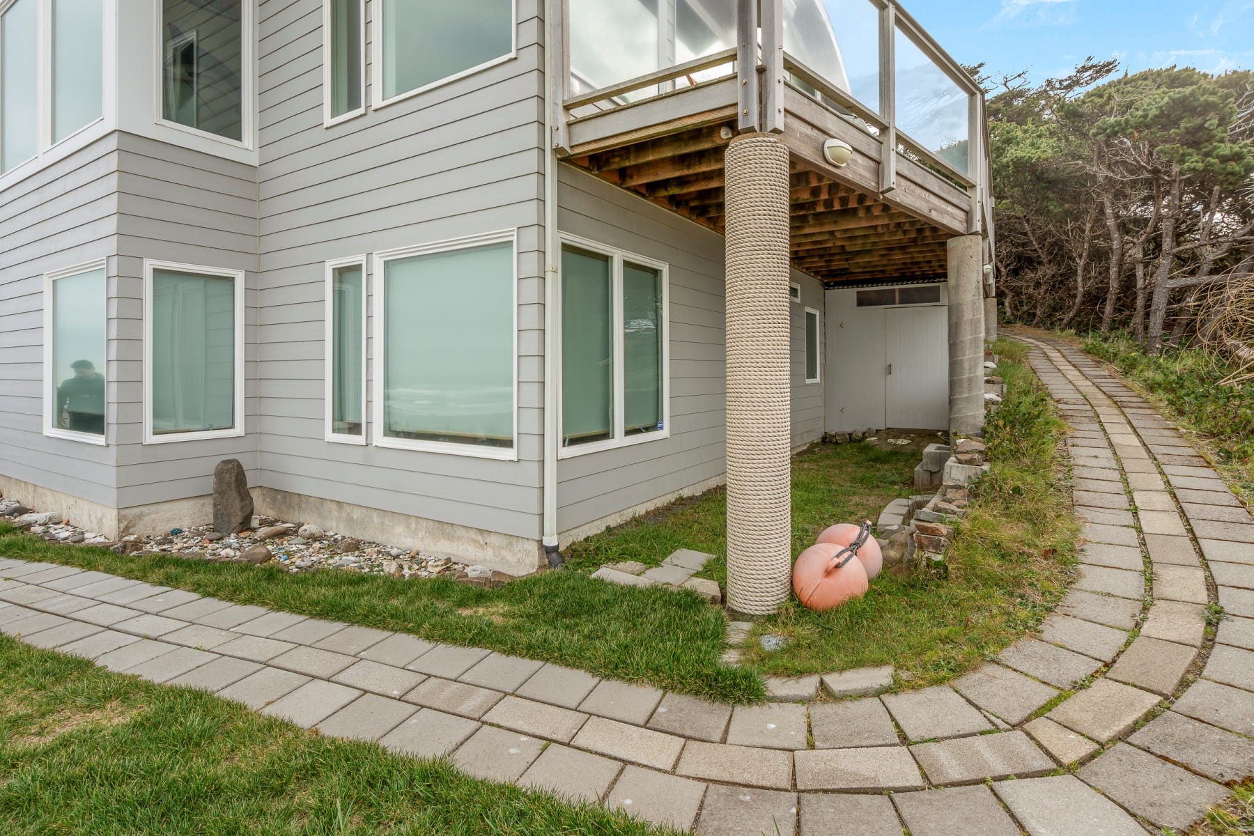  1068 NW 6TH CT Lincoln City, OR 97367 - 物件實景