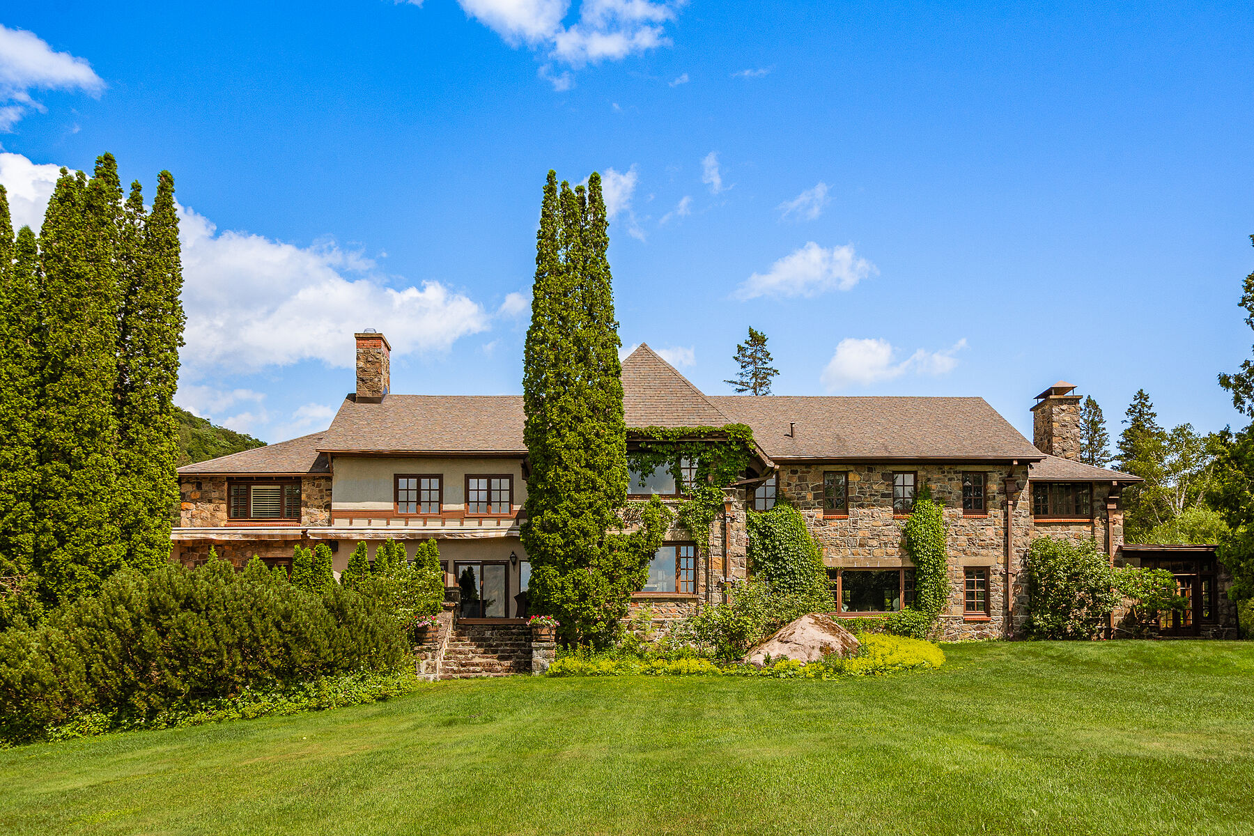  Remarkable Waterfront Estate - 物件實景
