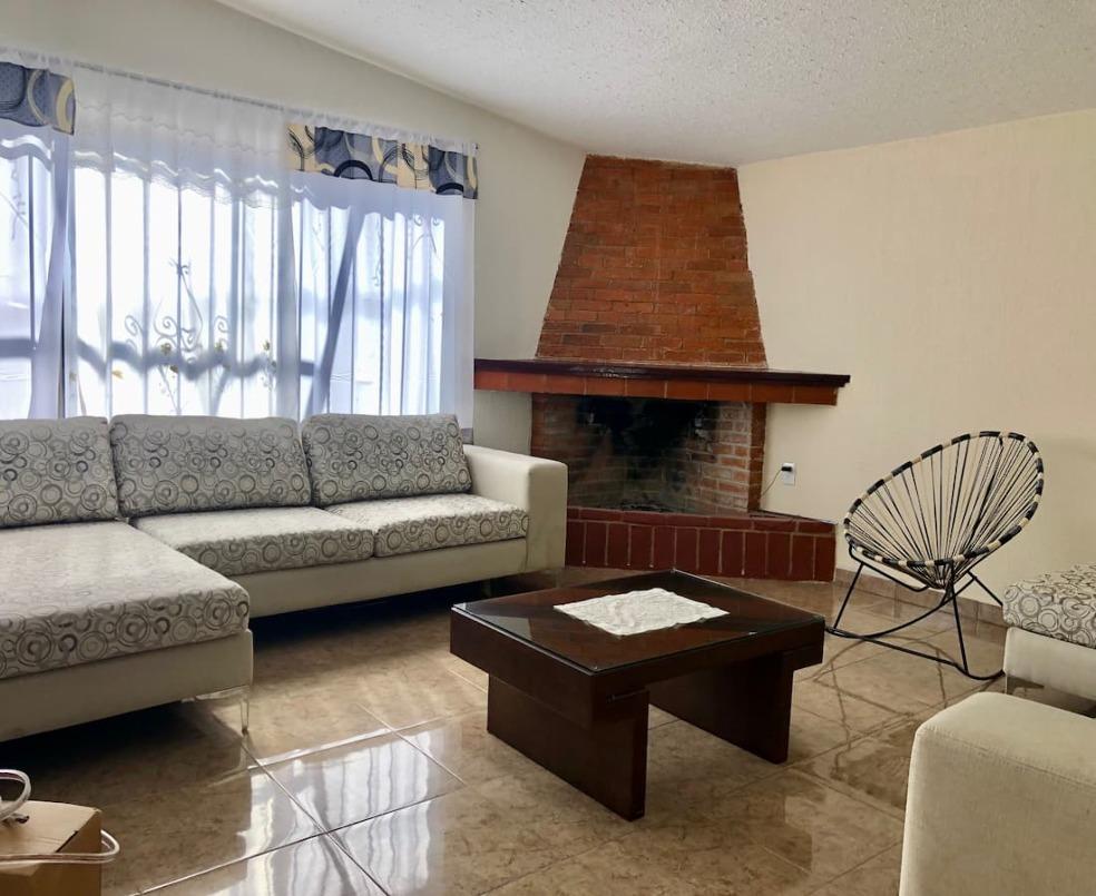Calle Bosques de Viena, Cuautitlán Izcalli, Estado de México, 54766, Mexico, 3 Bedrooms Bedrooms, ,2 BathroomsBathrooms,Residential,For Sale,Calle Bosques de Viena,1444646