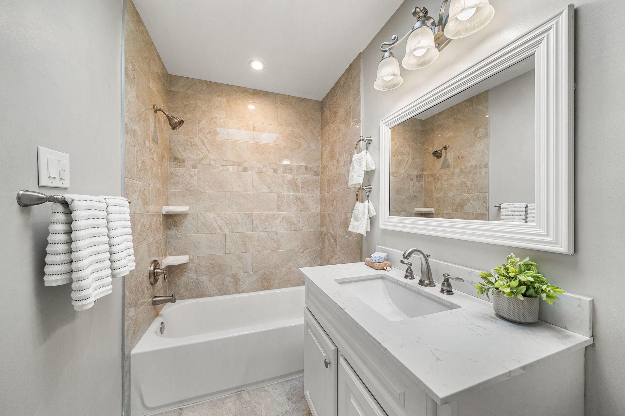  914 Waynewood Boulevard, Alexandria, VA, 22308 - 物件實景