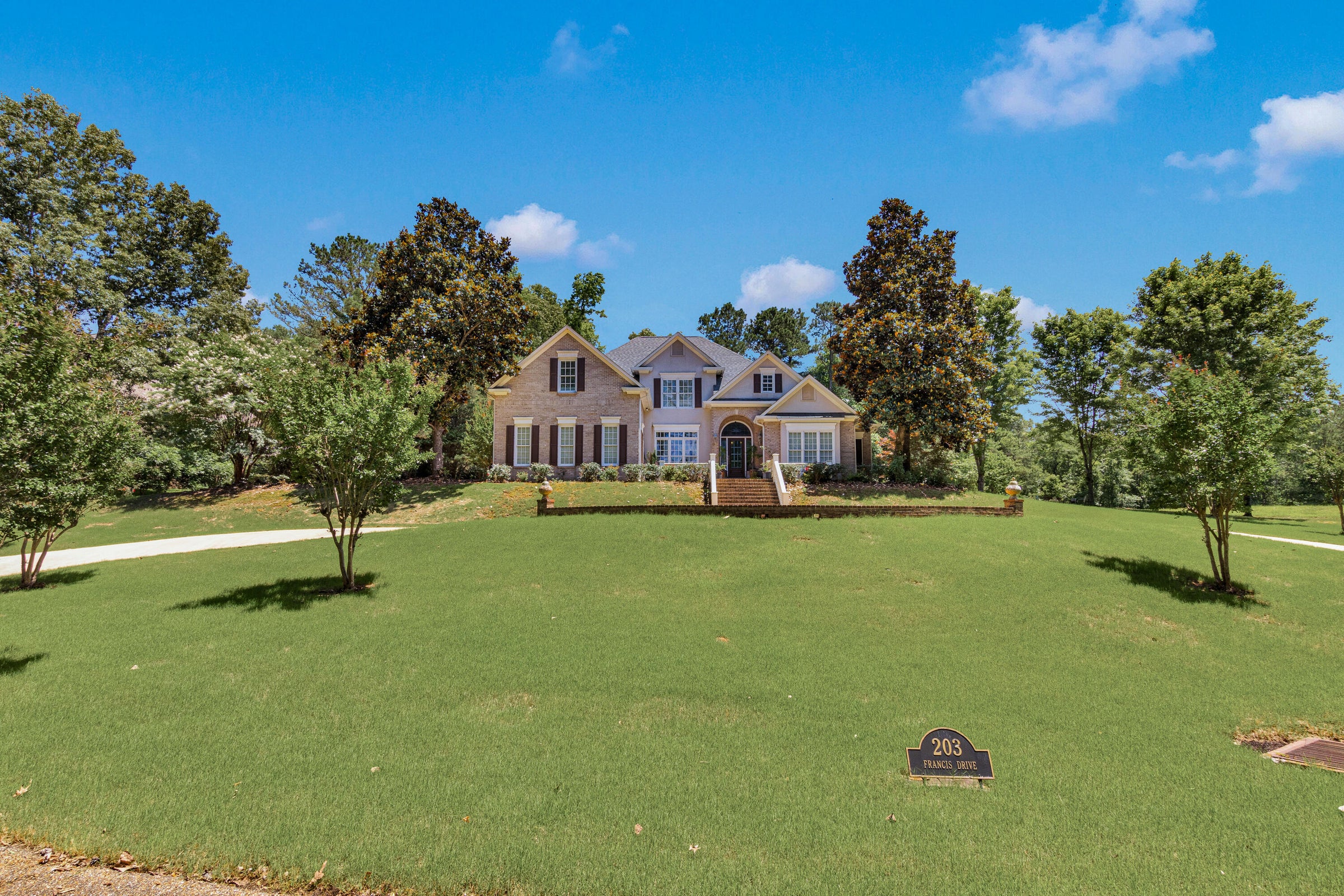 Fulton, Mississippi, 38843, United States, 4 Bedrooms Bedrooms, ,4 BathroomsBathrooms,Residential,For Sale,1976372