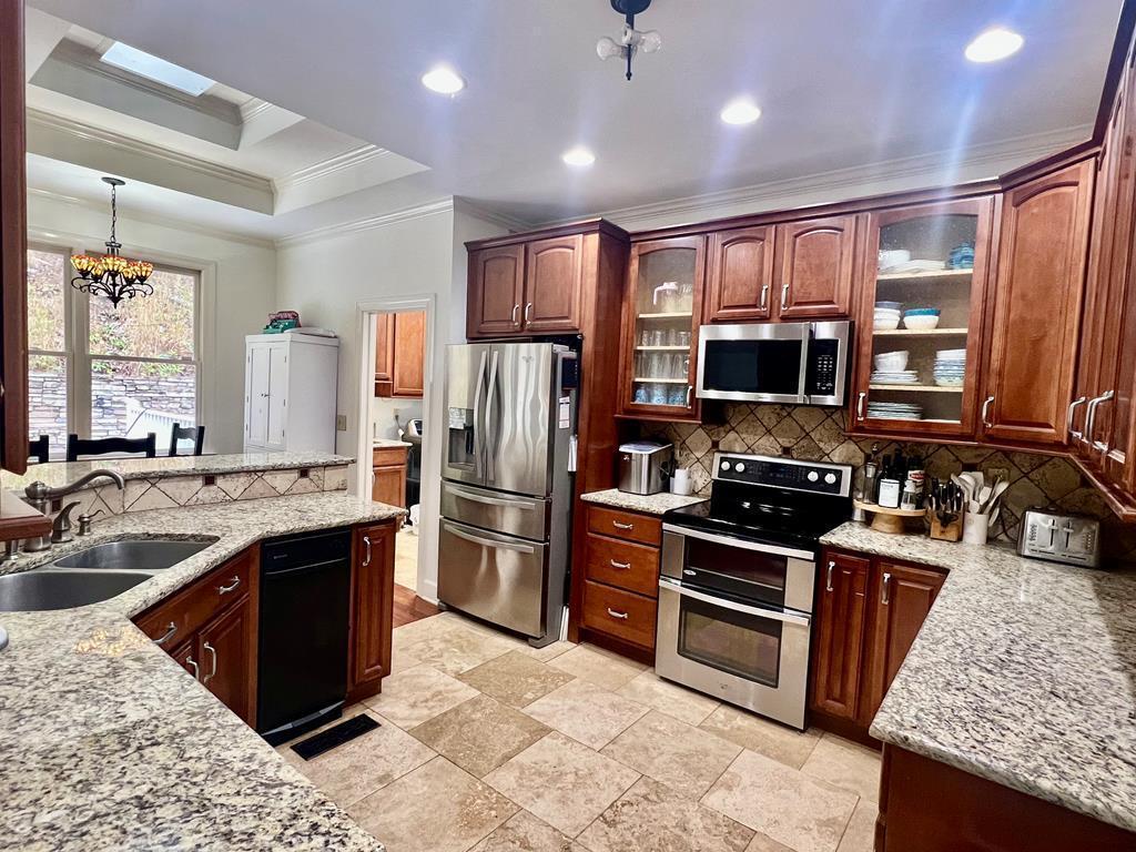 Rocky Face, Georgia, 30740, United States, 5 Bedrooms Bedrooms, ,5 BathroomsBathrooms,Residential,For Sale,1997507