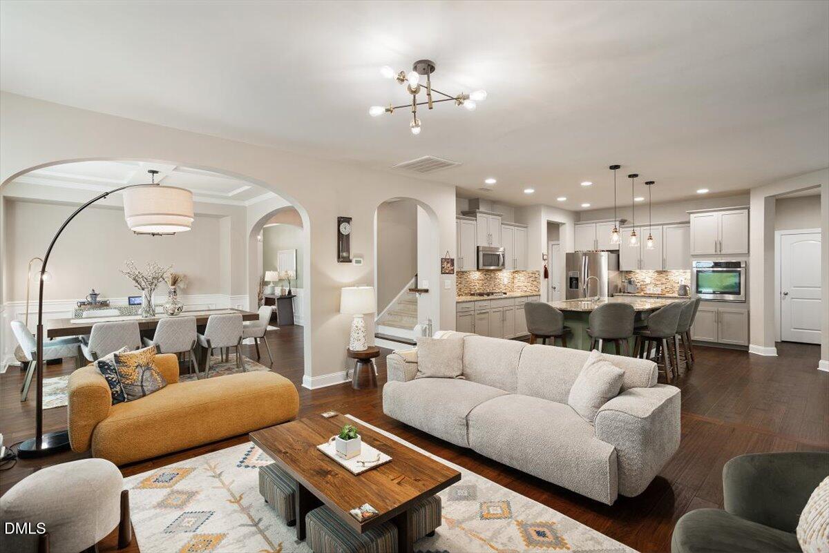 Cary, North Carolina, 27519, United States, 6 Bedrooms Bedrooms, ,4 BathroomsBathrooms,Residential,For Sale,1988083