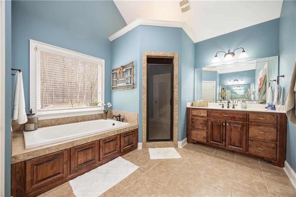 Smiths Station, Alabama, 36877, United States, 4 Bedrooms Bedrooms, ,3 BathroomsBathrooms,Residential,For Sale,1737449